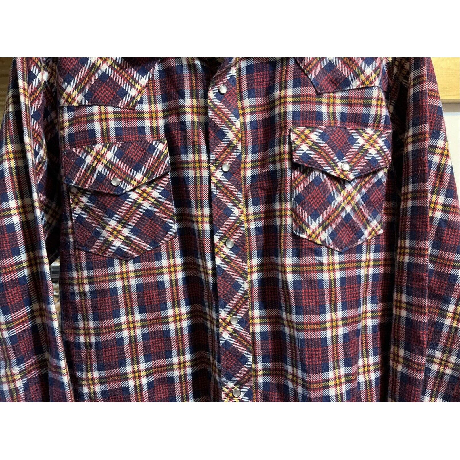 Other Bellcraft Vintage Men’s L Red Plaid LS Pearl Snap Western Size US L / EU 52-54 / 3 - 5 Thumbnail