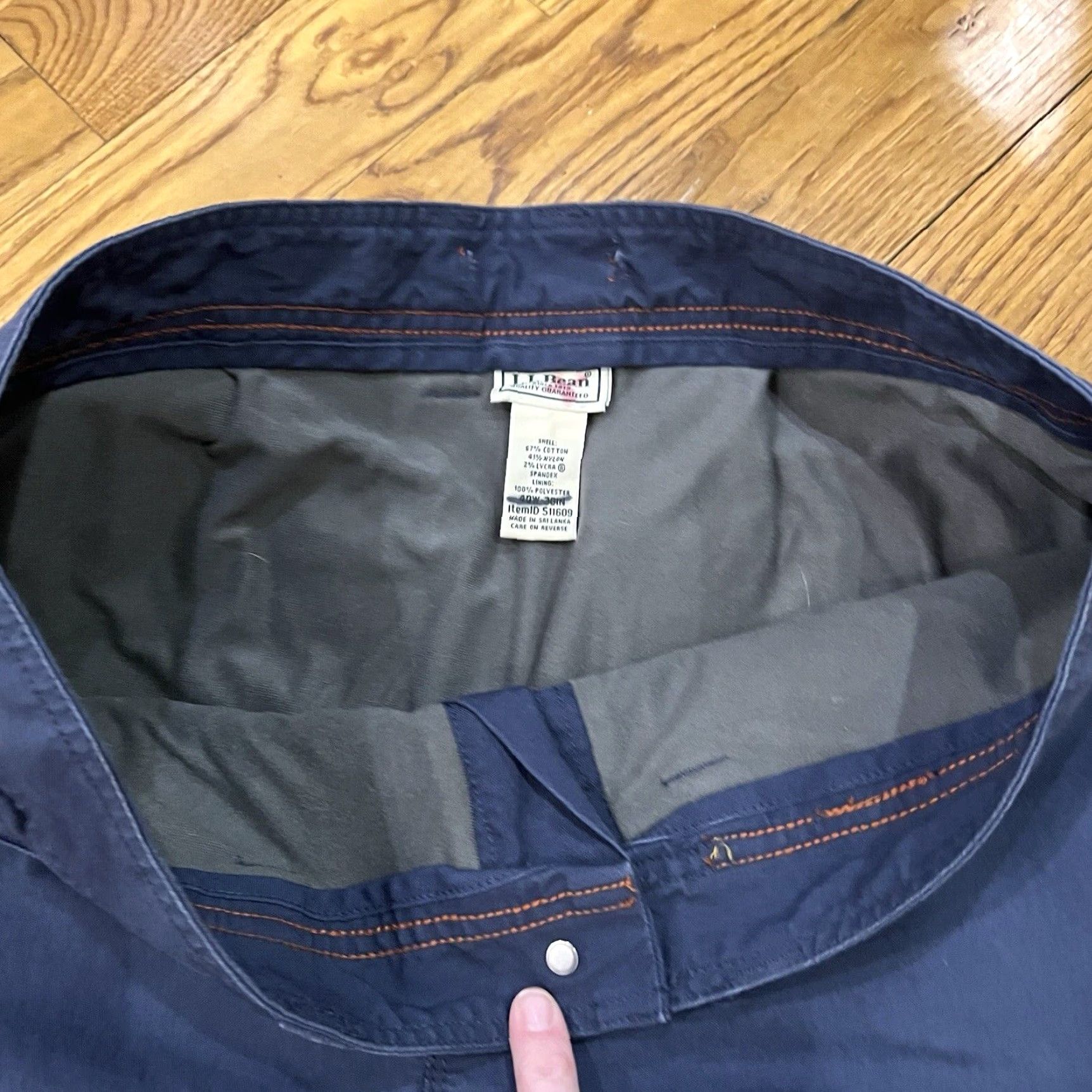 Vintage VINTAGE L.L. Bean Riverton Men's Cargo Pants 33 x 27 Fleece Lined Straight Fit Fall Winter Spring Brown Size US 33 - 6 Thumbnail