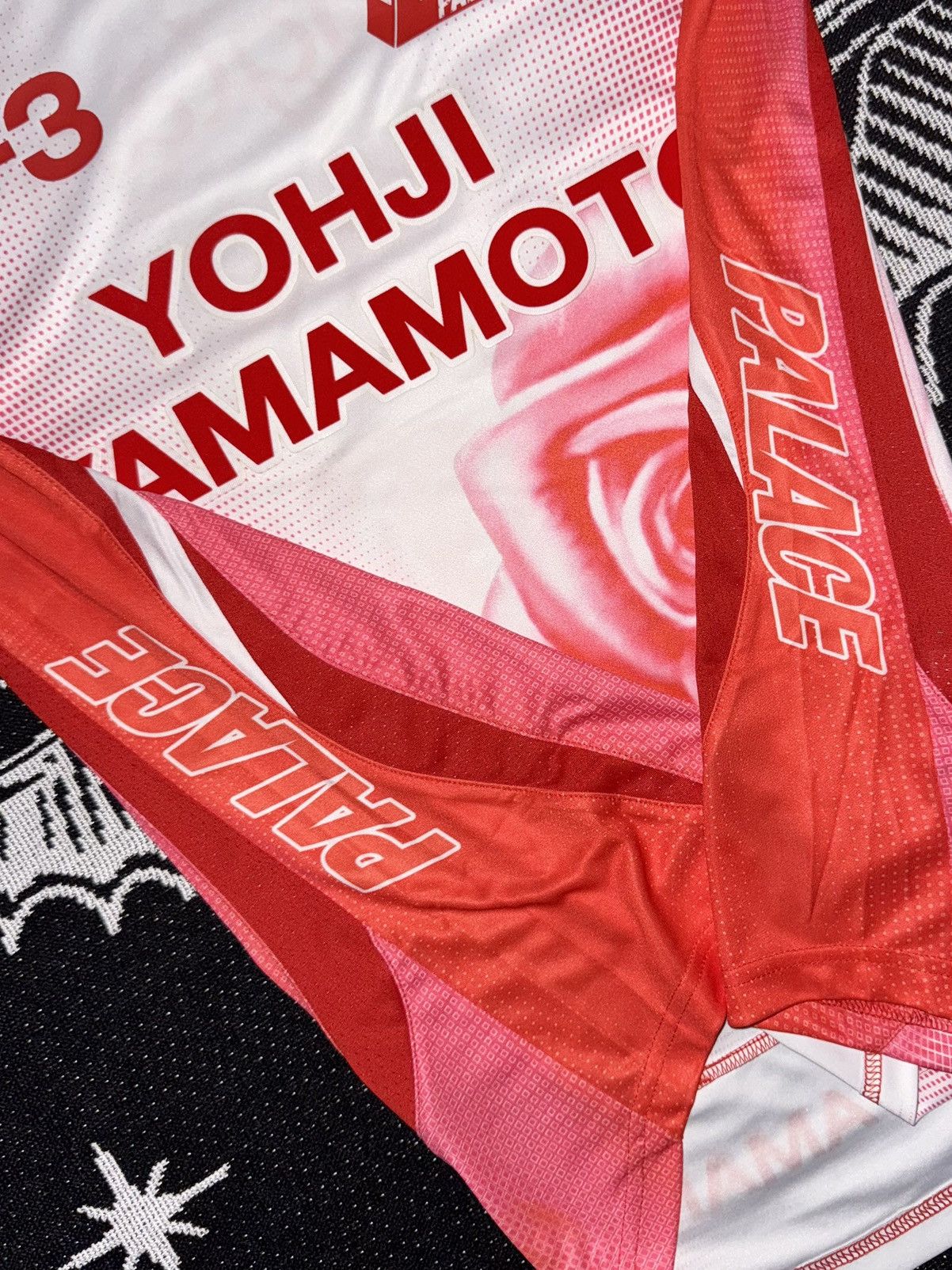 Palace × Y-3 × Yohji Yamamoto Palace x Y-3 Rose Football Jersey XS (HN9879) Size US XS / EU 42 / 0 - 3 Thumbnail