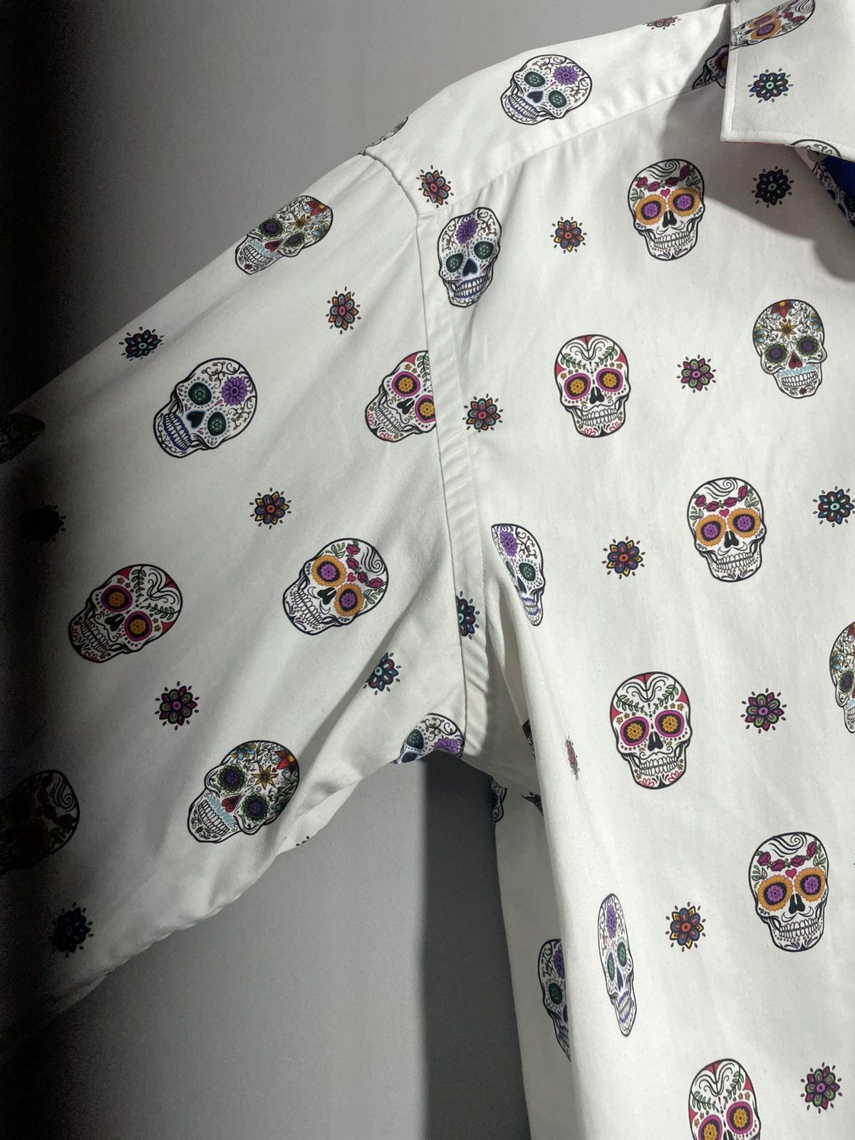 Other Claudio Luigli Men’s Skull Pattern Shirt size M Size US M / EU 48-50 / 2 - 14 Thumbnail