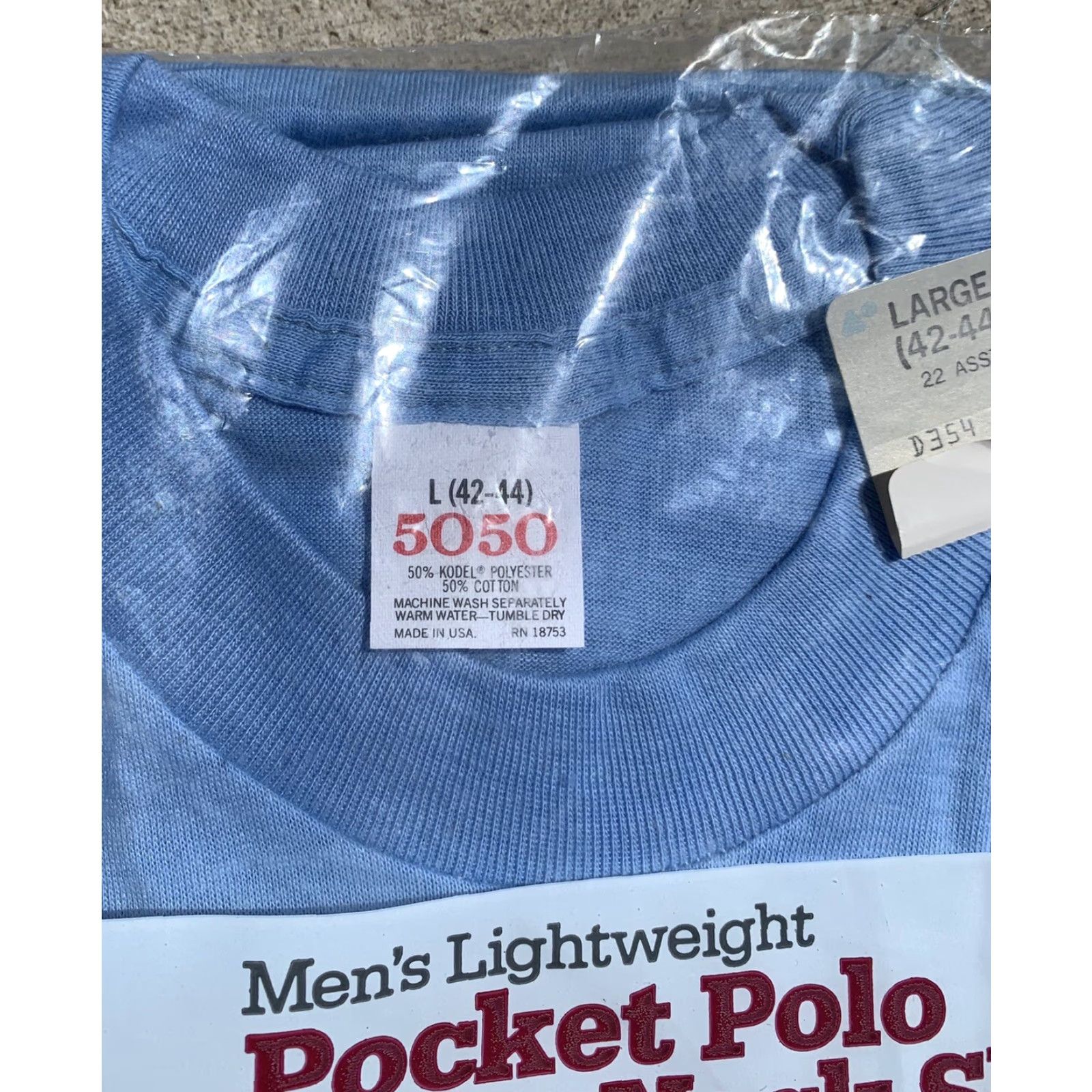 Vintage VINTAGE Montgomery Ward T-Shirt 5050 Pocket Polo Crew Neck Short Sleeve Men L Blue Polyester Blend 42-44 50/50 Dad Retro USA"} Size US L / EU 52-54 / 3 - 2 Thumbnail