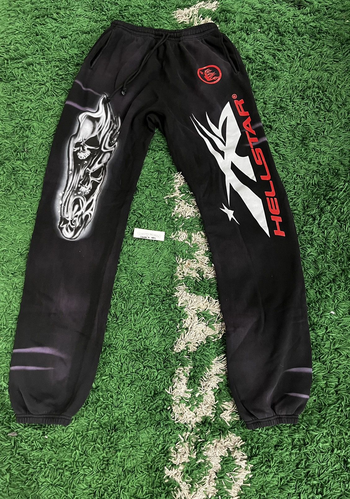 HELLSTAR HELLSTAR Black Red Airbrushed Skull Sweatpants | Grailed