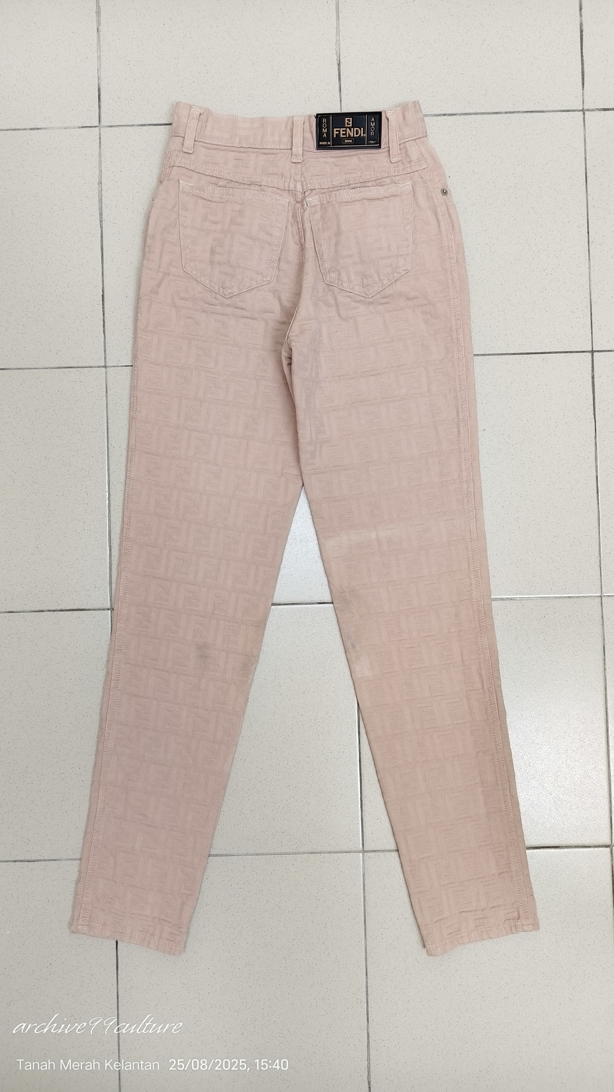 Fendi Vintage 90s Fendi Zucca Monogram baby pink / nude jeans Size 26" / US 2 / IT 38 - 7 Thumbnail