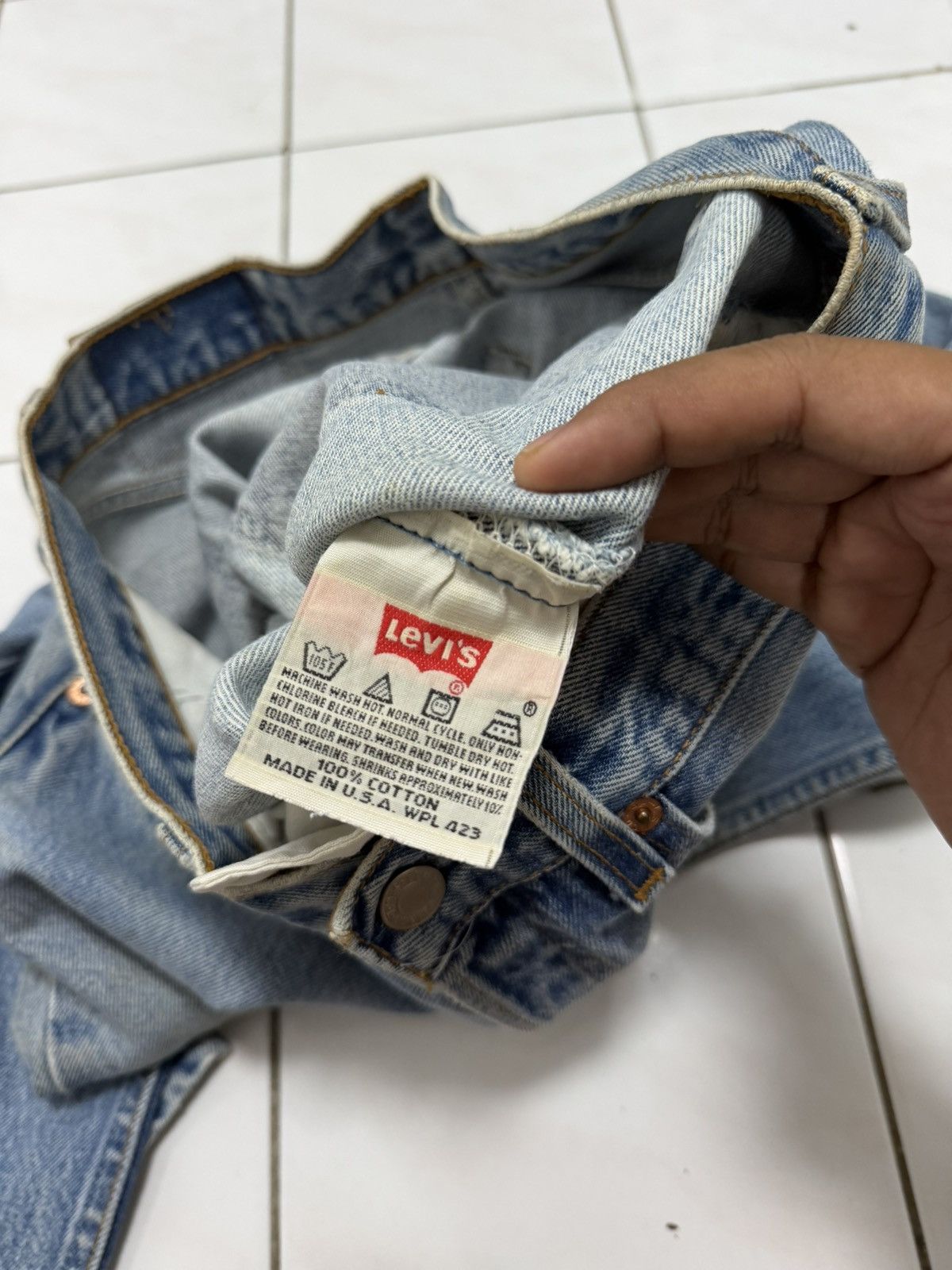 Levi's Vintage Clothing VINTAGE 90s LEVIS 501xx Made in Usa Size US 31 - 12 Thumbnail