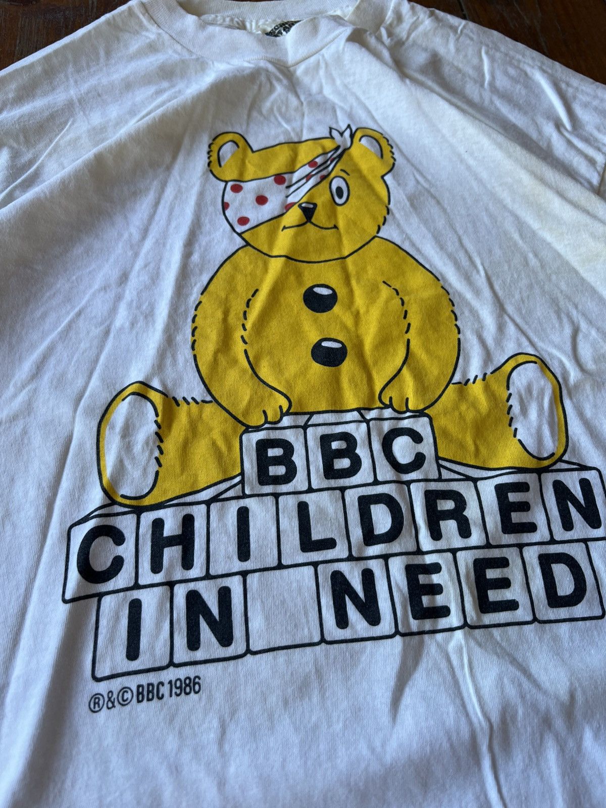 Vintage 1986/1987 VINTAGE PUDSEY BEAR BBC CHILDREN IN NEED GRAPHIC T Size US XL / EU 56 / 4 - 3 Thumbnail