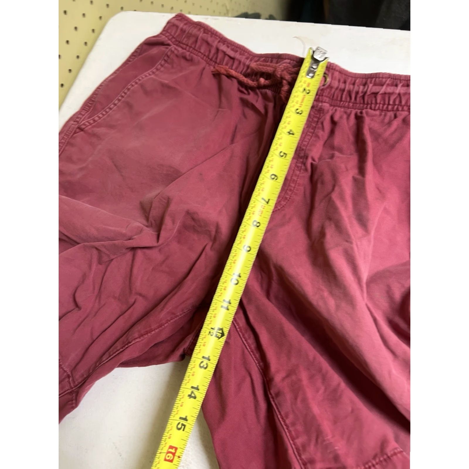 Vintage L.L. Bean Shorts Men's Large Red Pull On Drawstring Classic Fit Style 36” Fade Casual Outdoor Canvas Cotton Pockets Baggy? Size US 33 - 5 Thumbnail