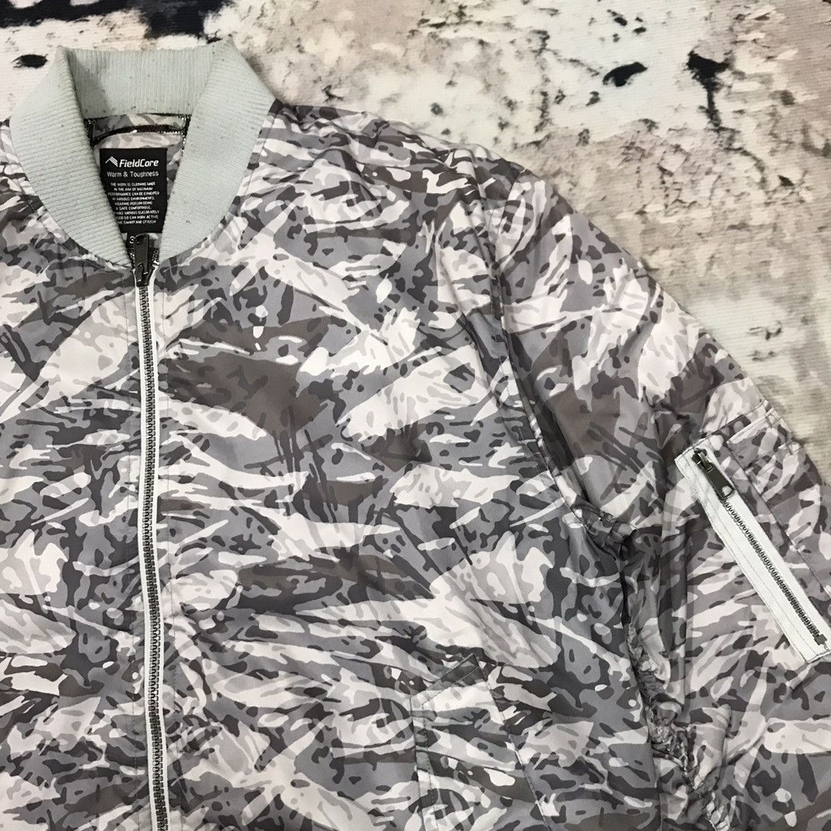 Japanese Brand Fieldcore Warm & Toughness Navy Camo Style Bomber Jacket Size US L / EU 52-54 / 3 - 3 Thumbnail