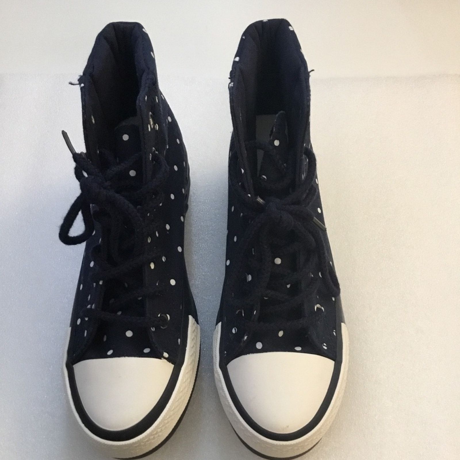 Other BER Blue Dots Sneakers Size US 7.5 / IT 37.5 - 1 Thumbnail