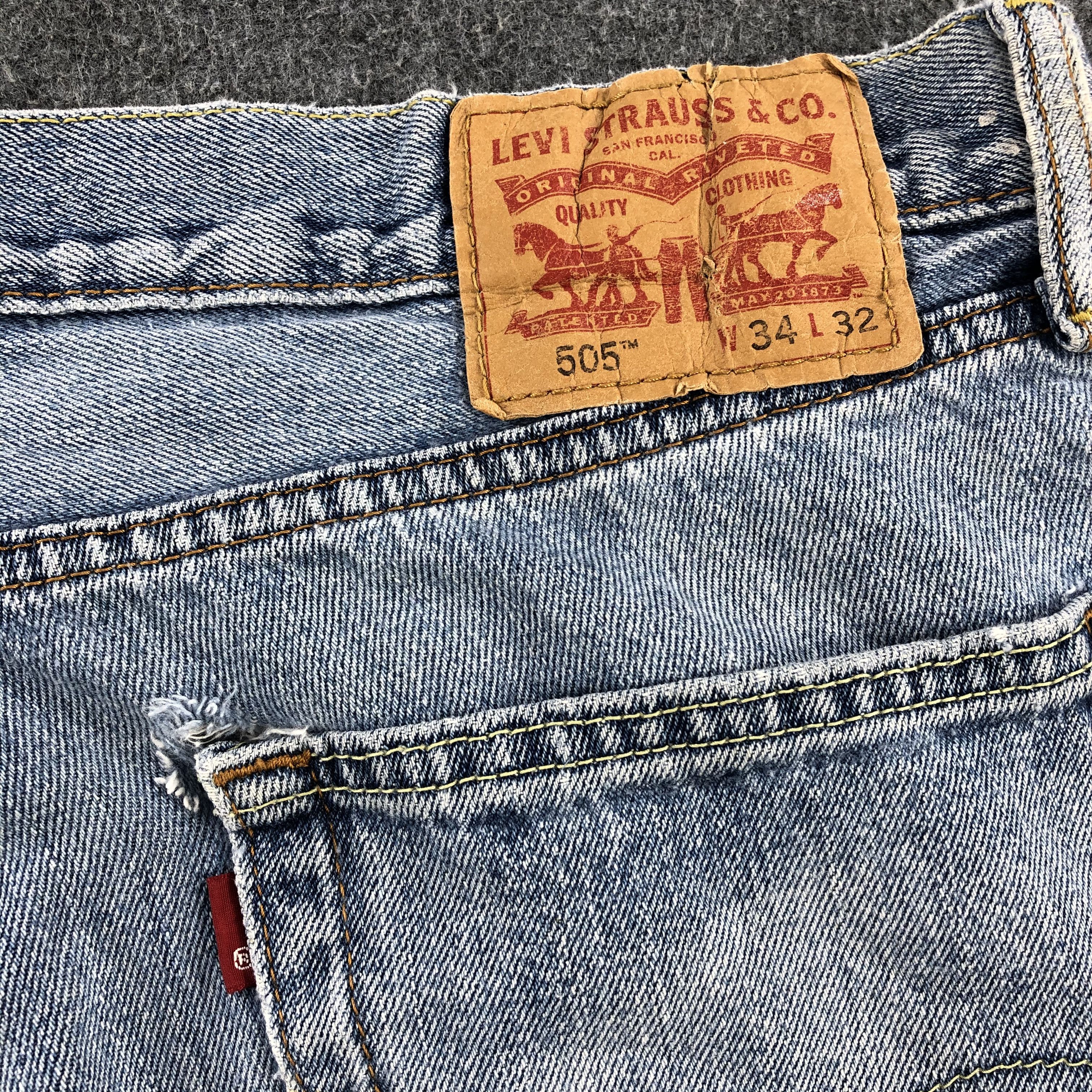 Levi's × Vintage Vintage Blue Wash Levis 505 Jeans-JM1832 Size US 35 - 6 Thumbnail