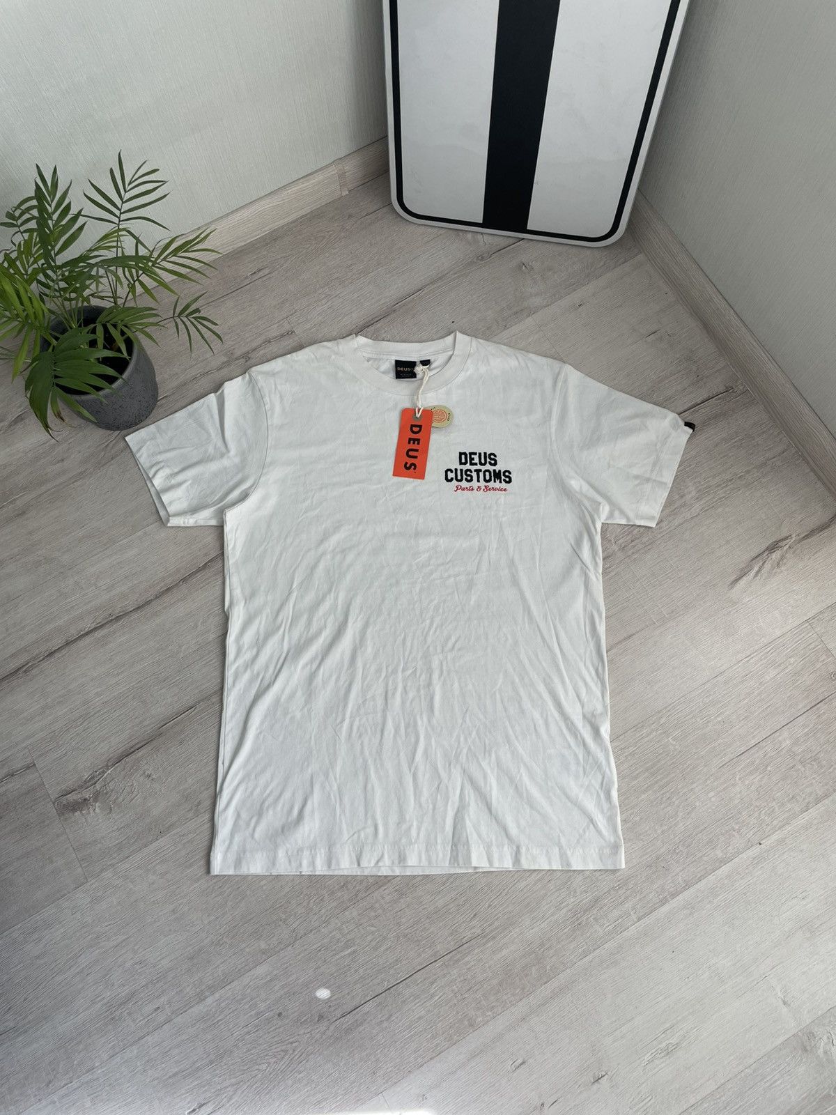 Deus Ex Machina New Tee Deus Customs Ex Machine Bike Service Racing Size US M / EU 48-50 / 2 - 2 Thumbnail