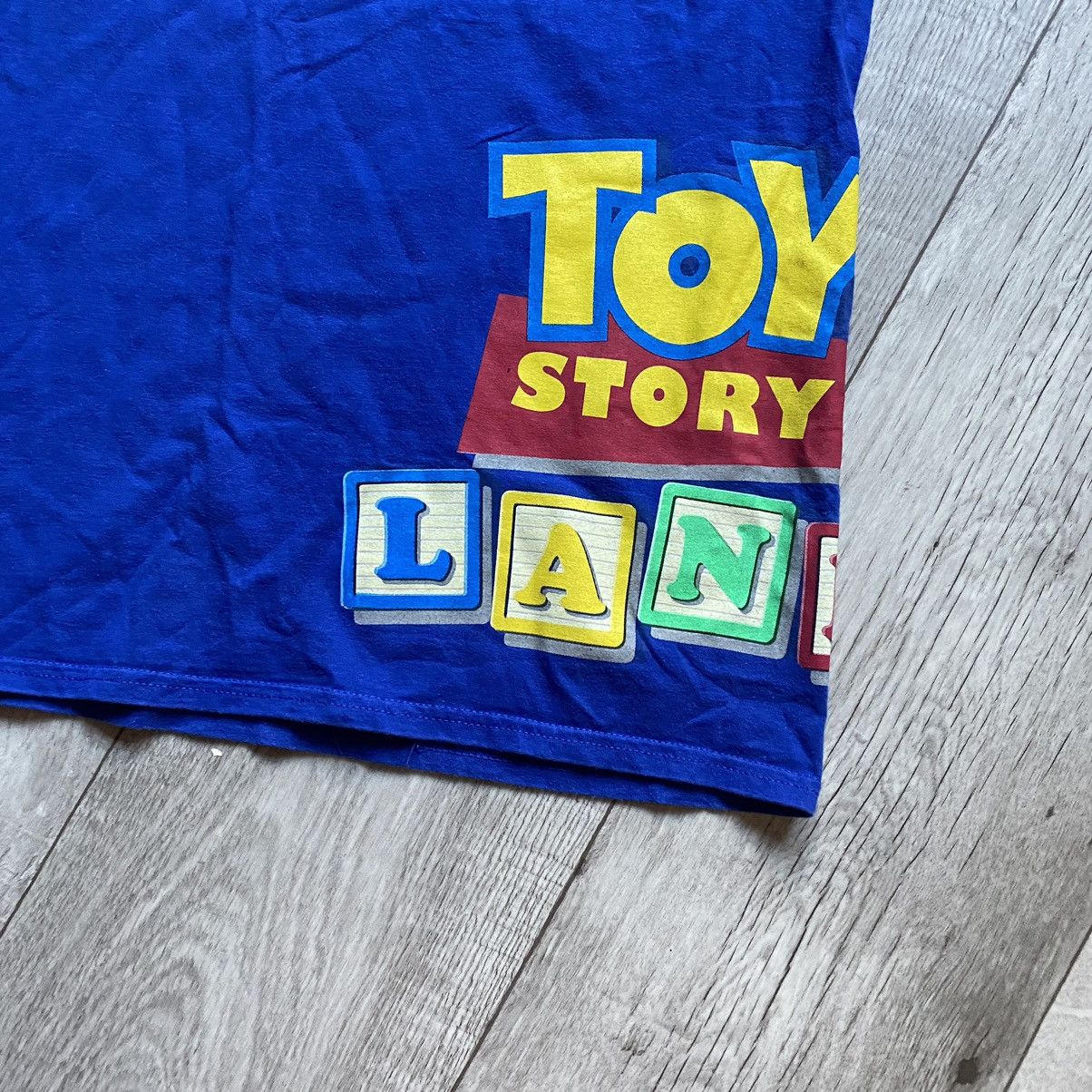 Disney VINTAGE TOY STORY PIXAR LAND SPIRAL DOG T SHIRT Size US L / EU 52-54 / 3 - 5 Thumbnail