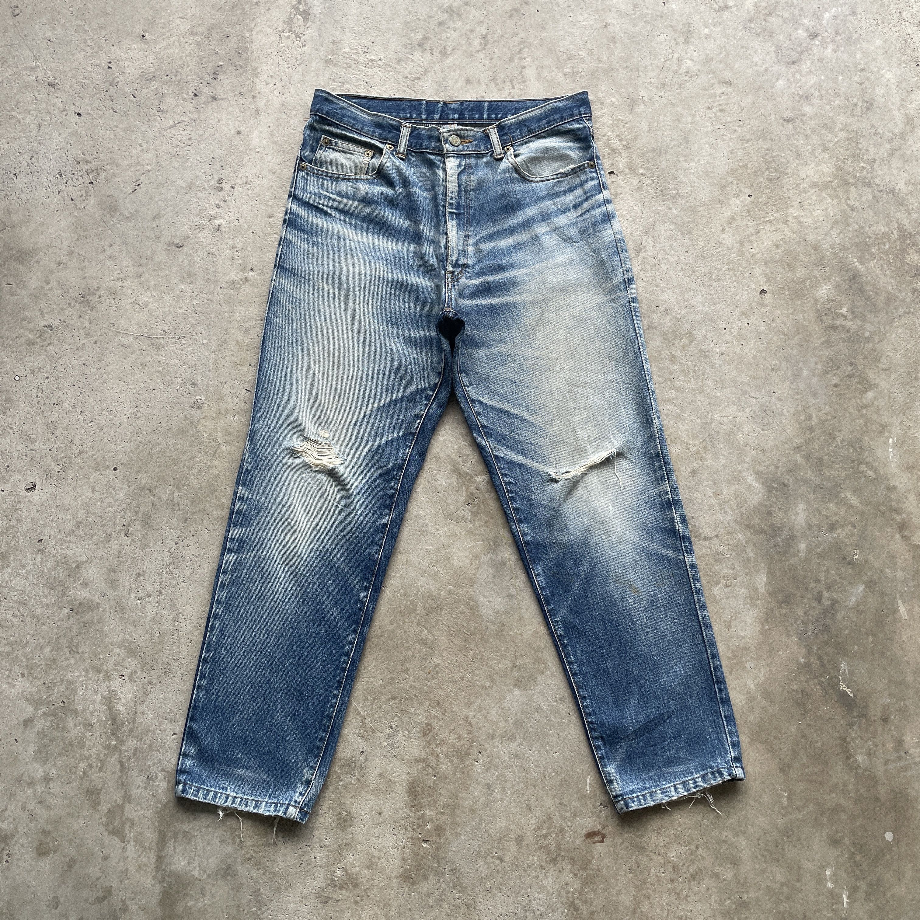 Japanese Brand VINTAGE JAPAN DISTRESSED JEANS STONEWASH DENIM FADED PANTS Size US 31 - 2 Thumbnail