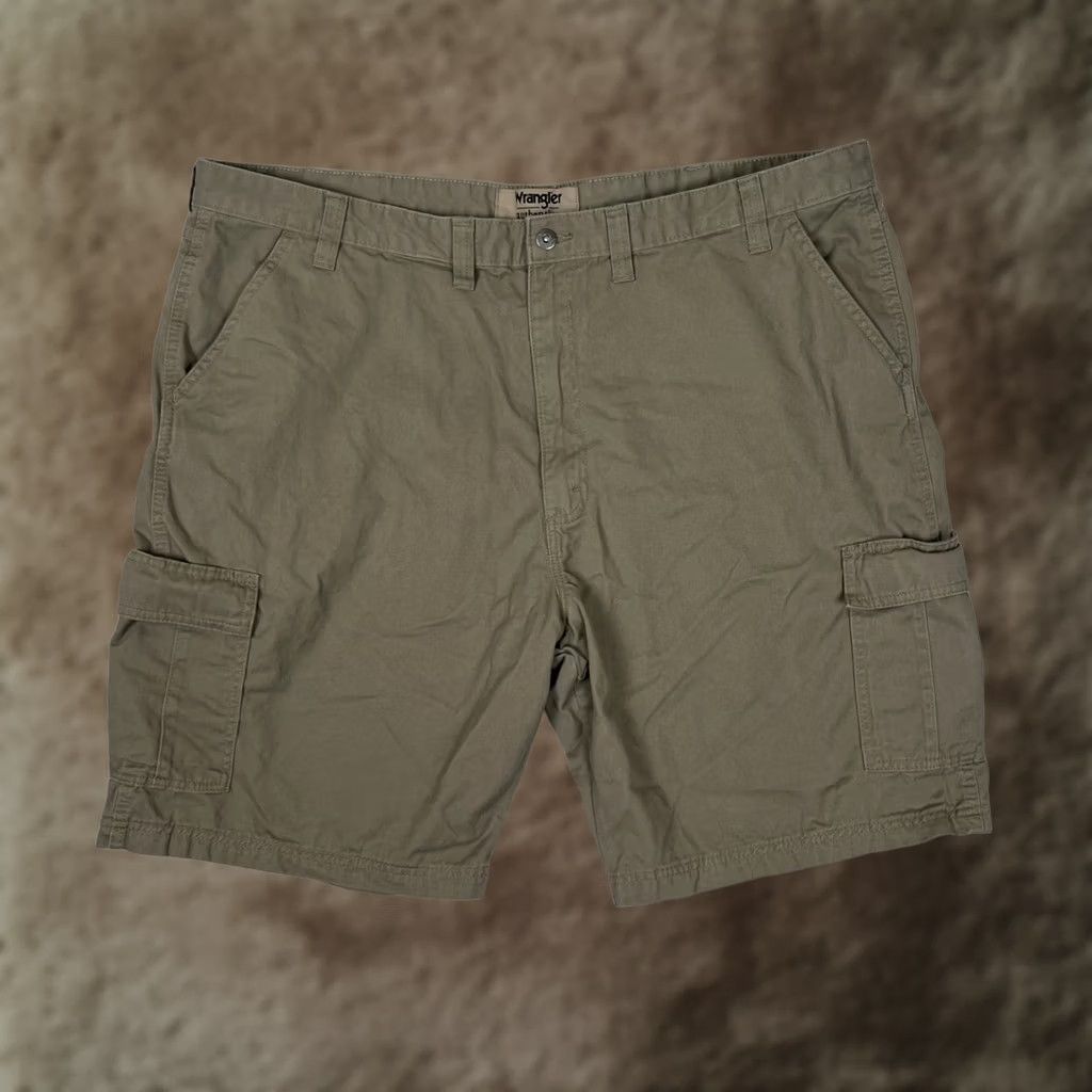 Wrangler Vintage Wrangler Shorts Mens 46 Khaki Brown Cargo Stretch 9 Inseam Utility Y2K Size US 30 / EU 46 - 1 Thumbnail