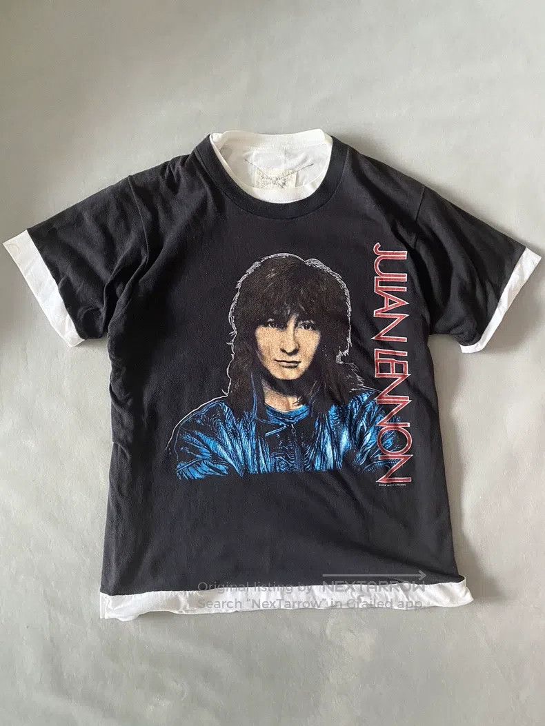 Takahiromiyashita The Soloist. Takahiromiyashita The Soloist. Size M Double-sided remade V Size US S / EU 44-46 / 1 - 1 Thumbnail
