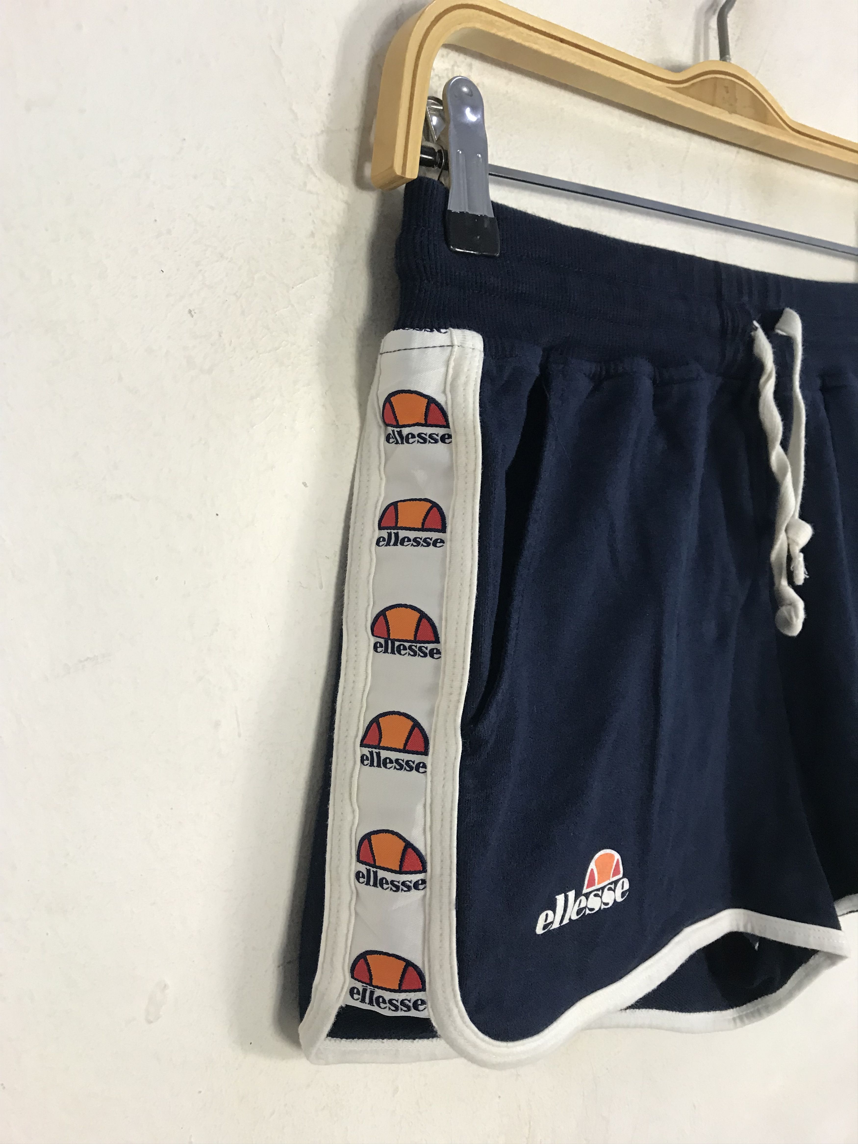 Ellesse 90s Elleesse Short Fits Size 24 25 26 Adjustable Size 25" / US 0 / IT 36 - 7 Thumbnail