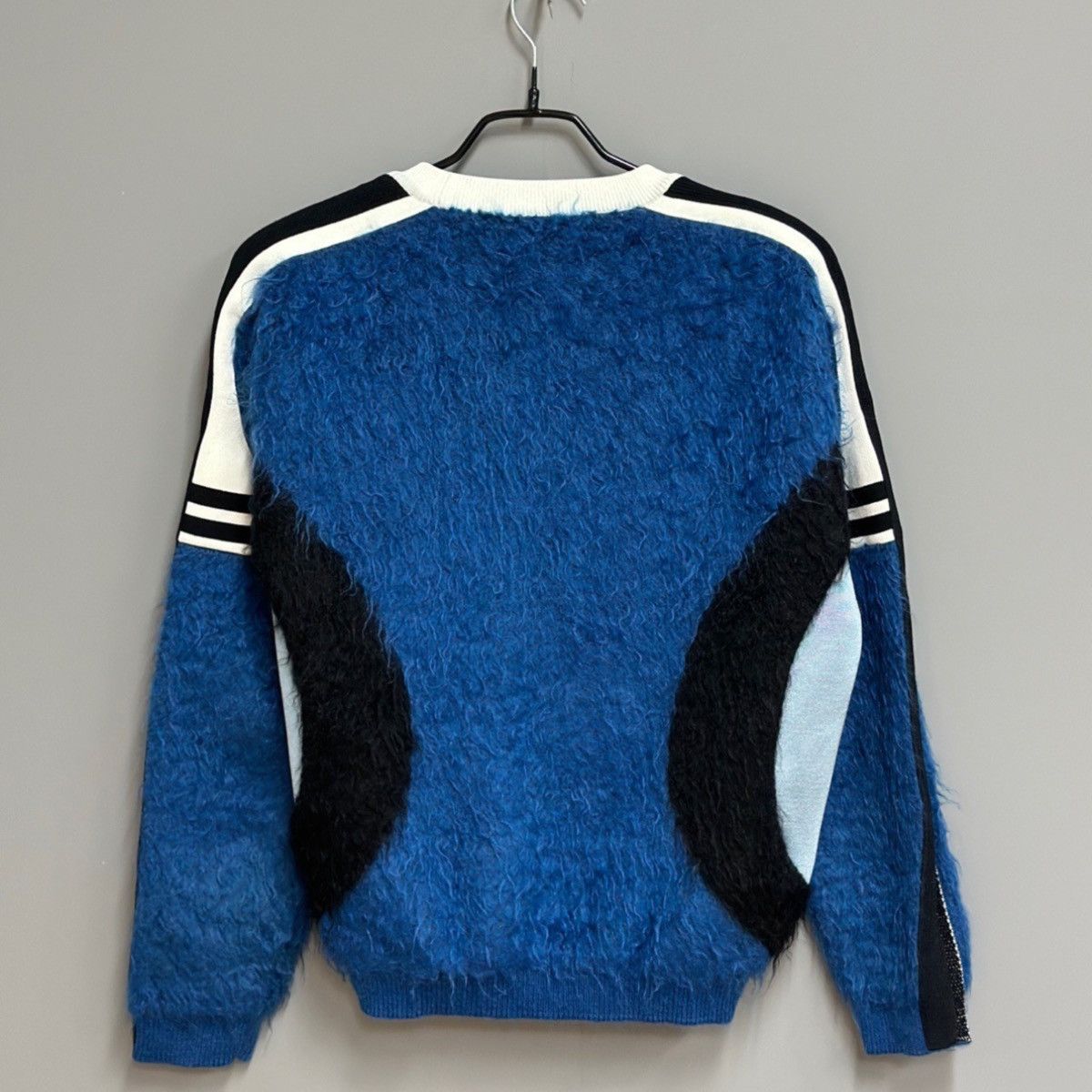 Louis Vuitton Louis Vuitton blue mohair sweater XS Size US XS / EU 42 / 0 - 2 Thumbnail