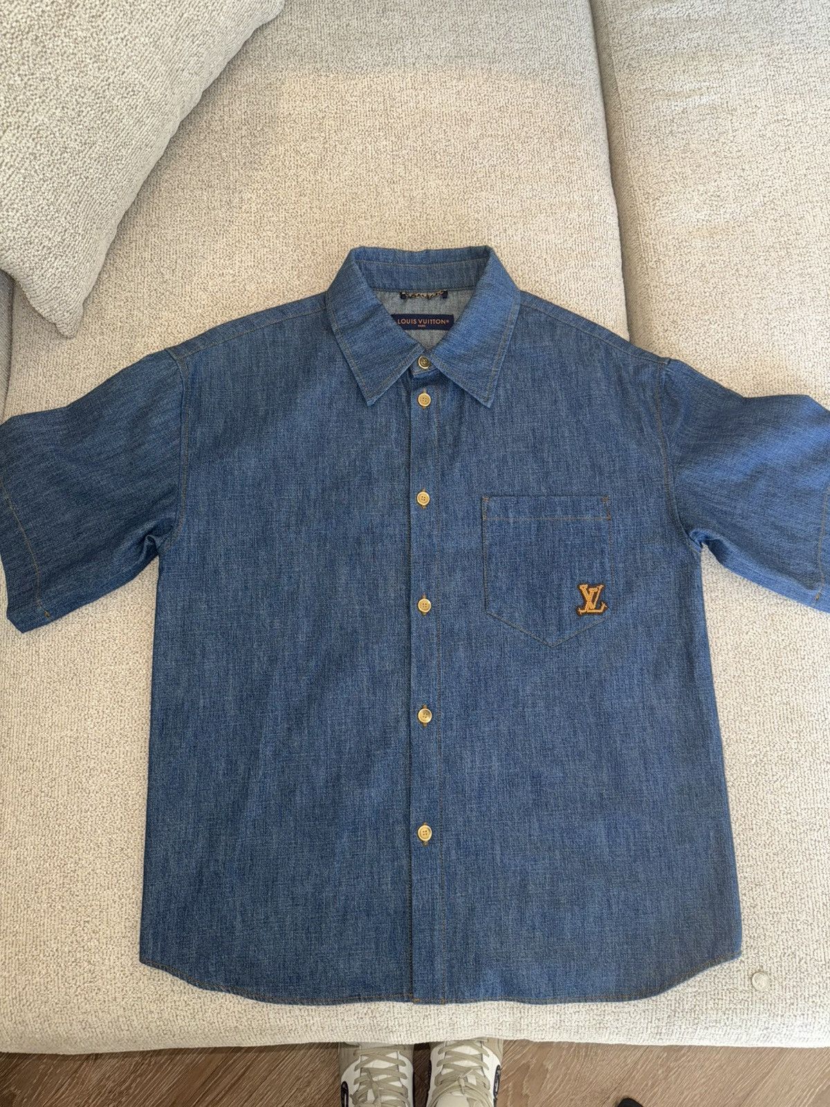 Louis Vuitton Louis Vuitton Short-Sleeved Cotton Chambray Shirt Size US M / EU 48-50 / 2 - 1 Thumbnail