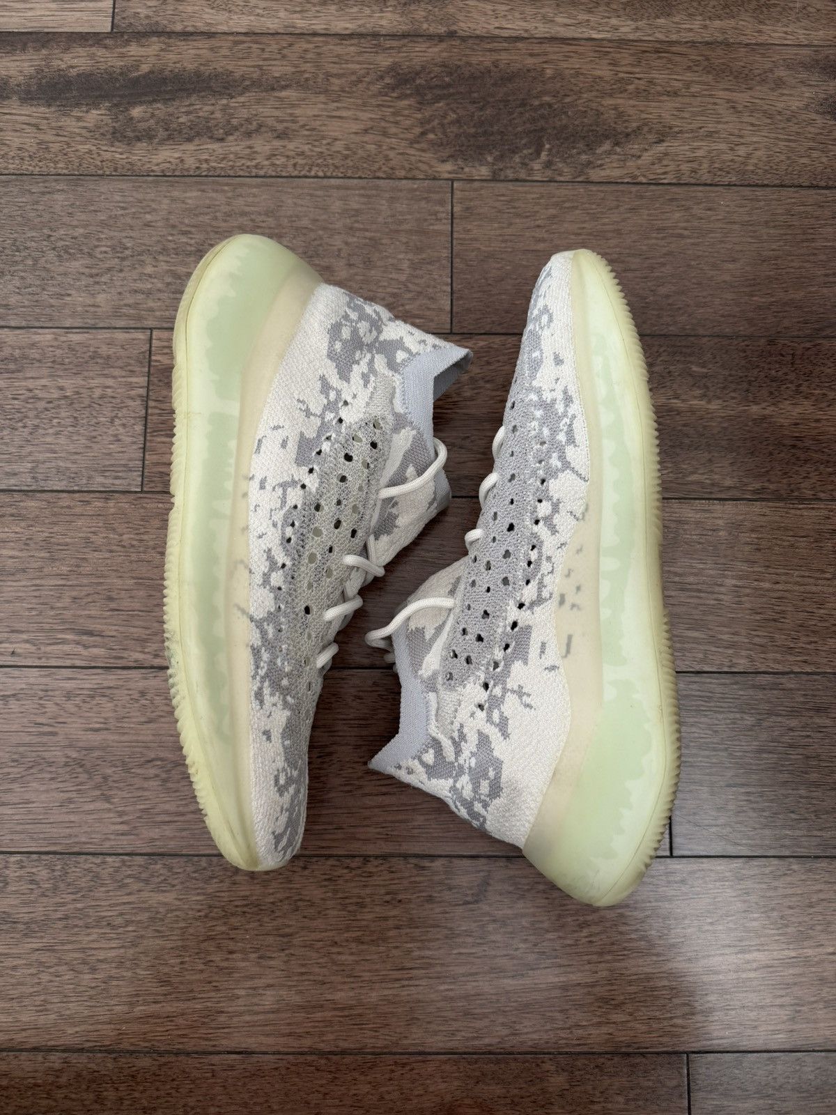 Adidas × Yeezy YEEZY 380 ALIEN Size US 9.5 / EU 42-43 - 2 Thumbnail