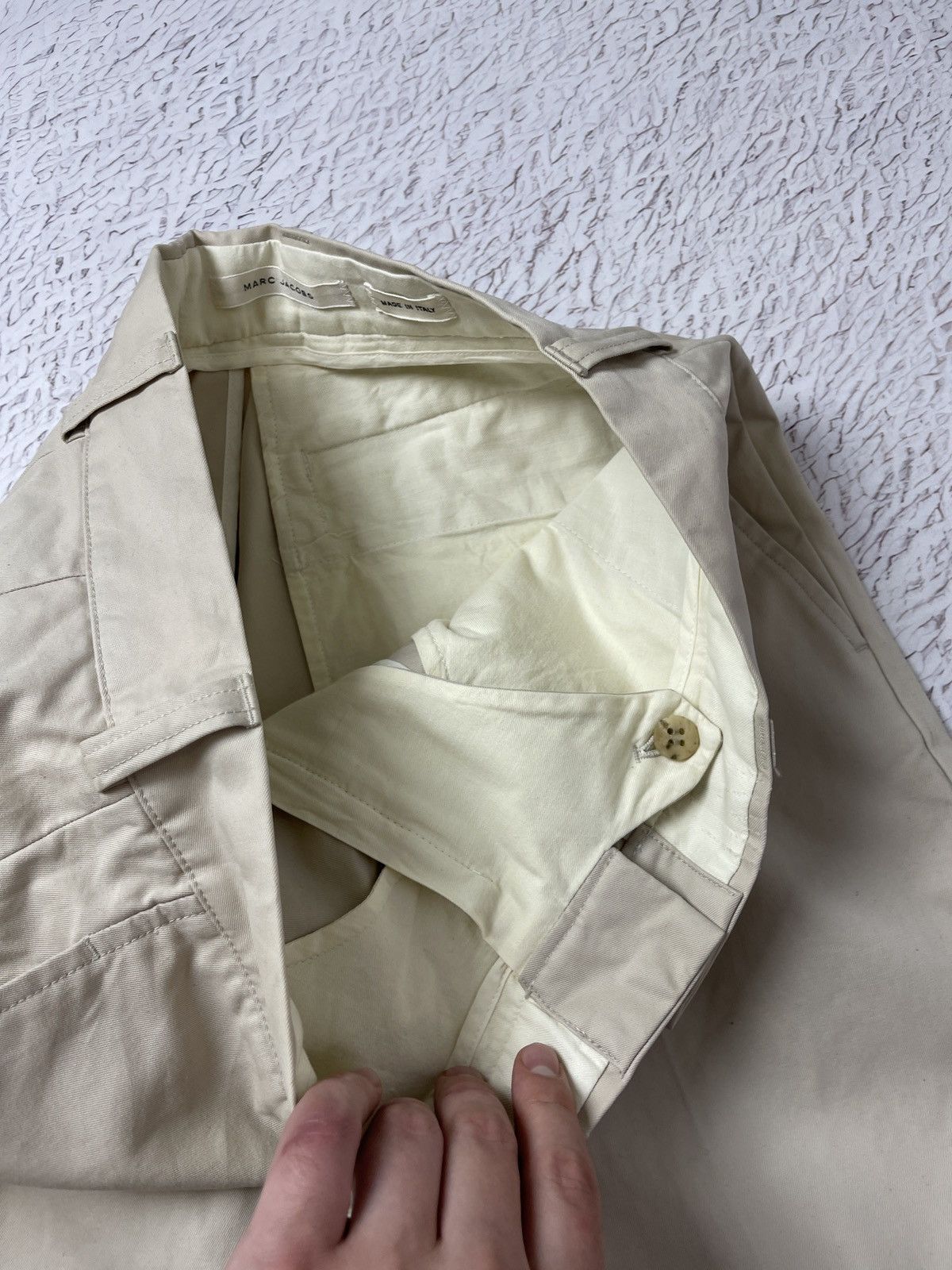 Marc Jacobs Marc Jacobs made in Italy beige chinos pants Size US 34 / EU 50 - 15 Thumbnail