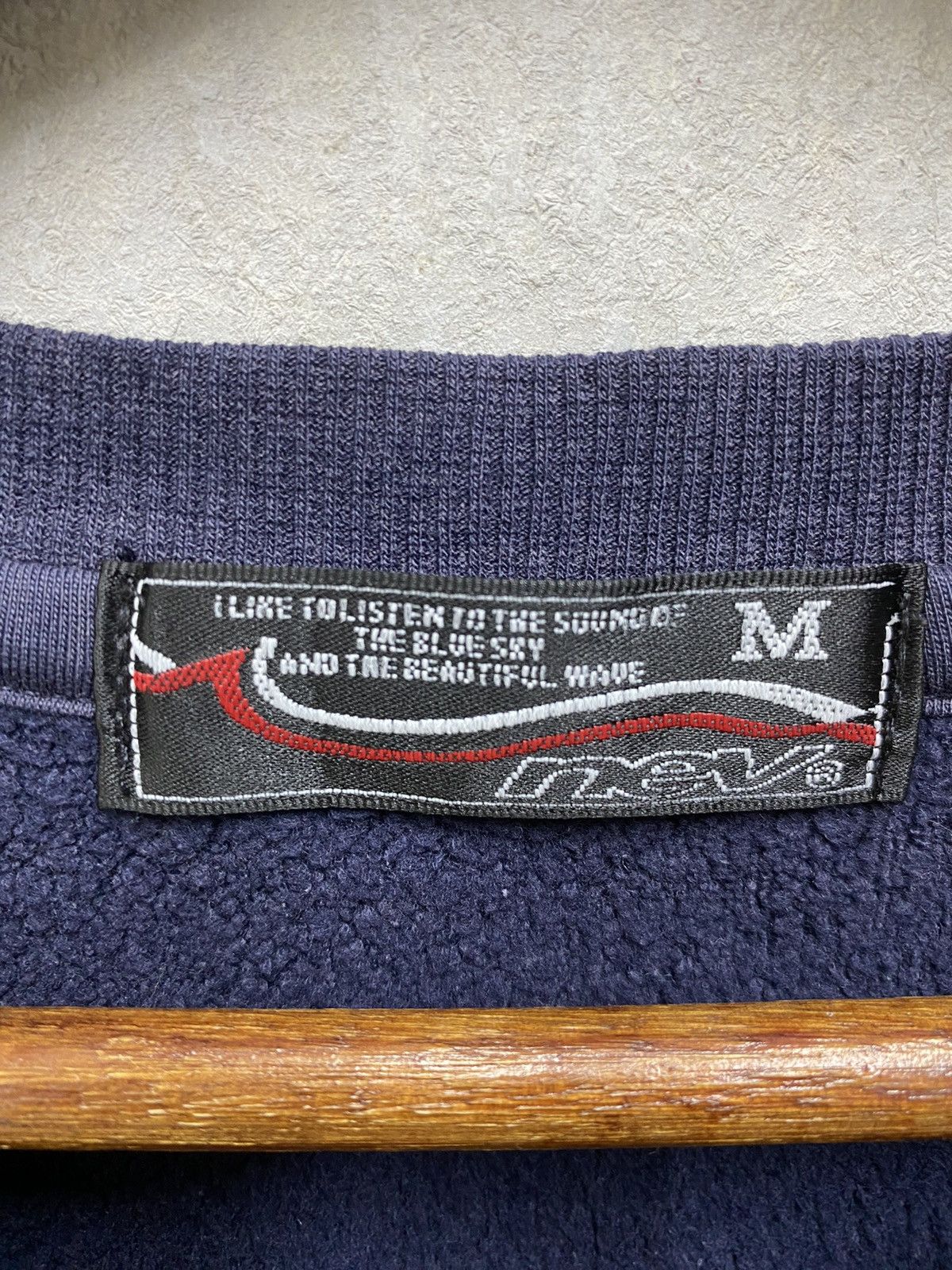 Girl Skateboards Vintage Nev Surf Sweatshirt Light Cotton Crewneck Size M Size US M / EU 48-50 / 2 - 7 Thumbnail