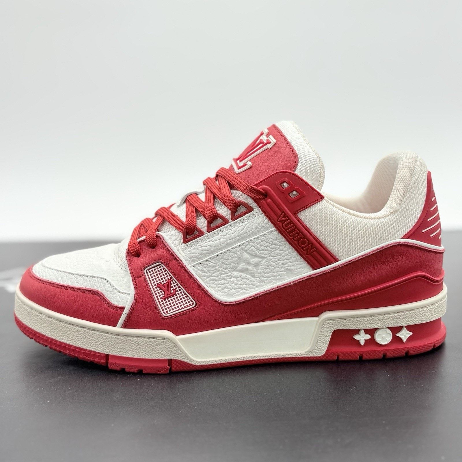 Louis Vuitton (8-8.5 US) Louis Vuitton Trainer ' Red White '| SUPER CLEAN! Size US 8 / EU 41 - 8 Thumbnail