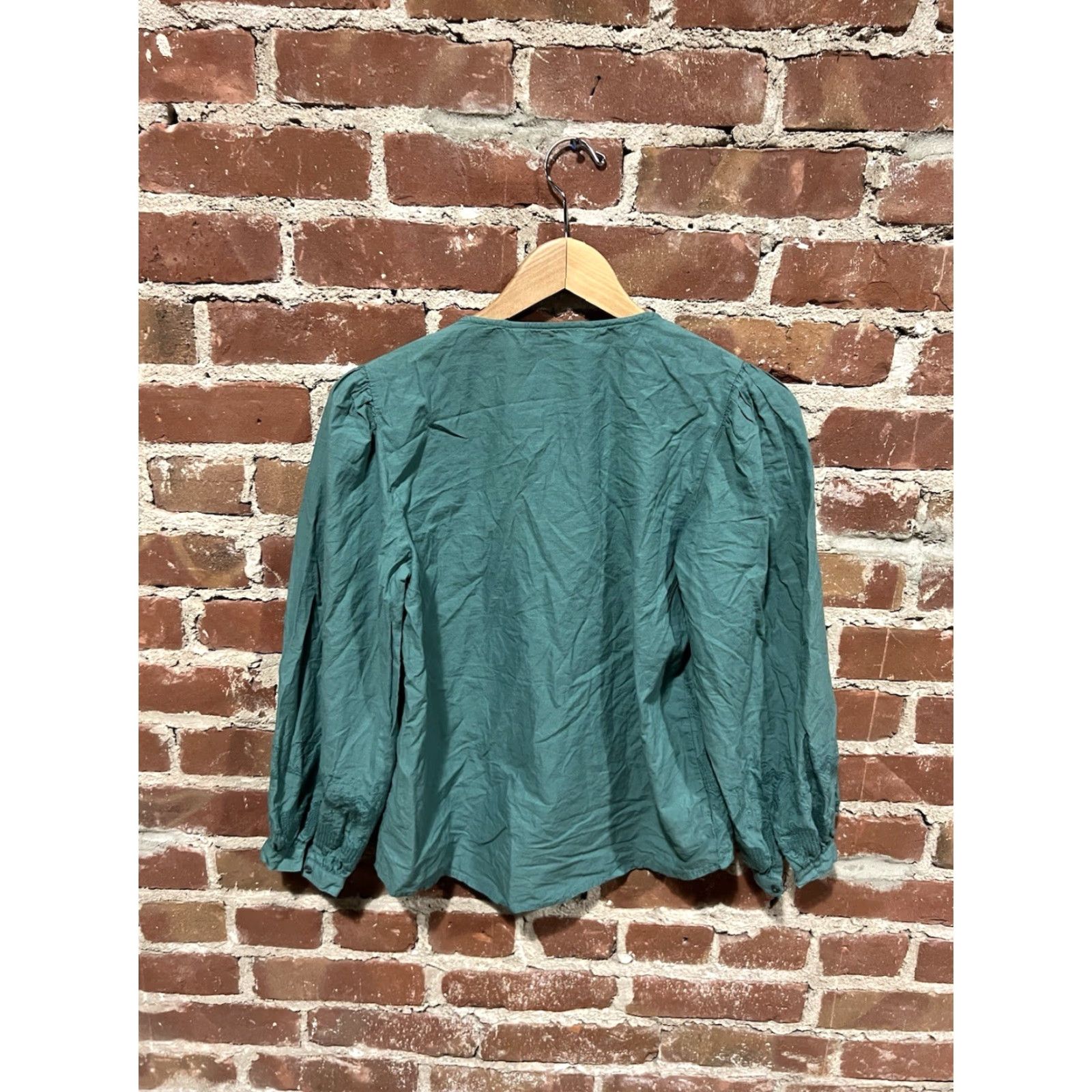Zara Zara Green Long Sleeve Blouse Shirt Womens Size S Pullover Crew Neck Slim Basic Shirt Size S / US 4 / IT 40 - 2 Thumbnail