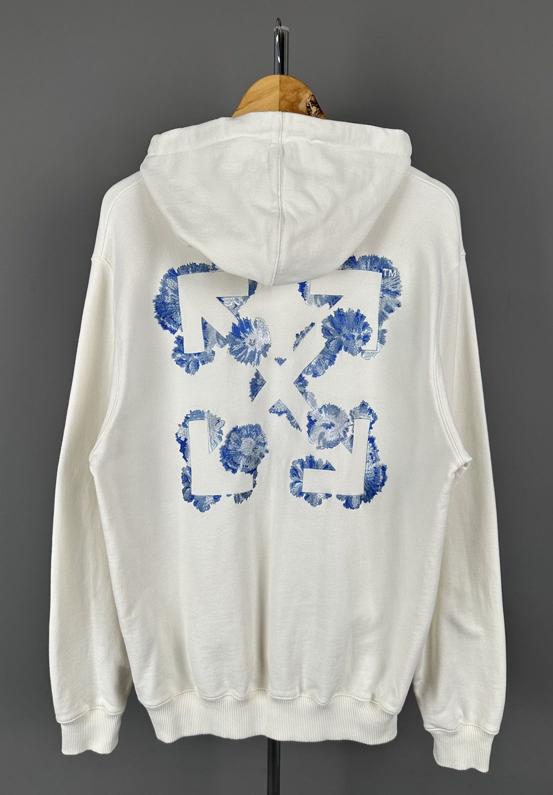 Off-White Off White - Floral Arrows Neutral Hoodie Embroidered Details Size US M / EU 48-50 / 2 - 6 Thumbnail