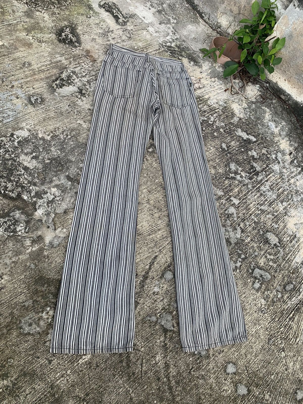 Edwin × Le Grande Bleu (L.G.B.) × Vintage Rare 🔥 Vintage 90s classic look edwin hickory flare jeans Size 27" / US 4 / IT 40 - 13 Thumbnail