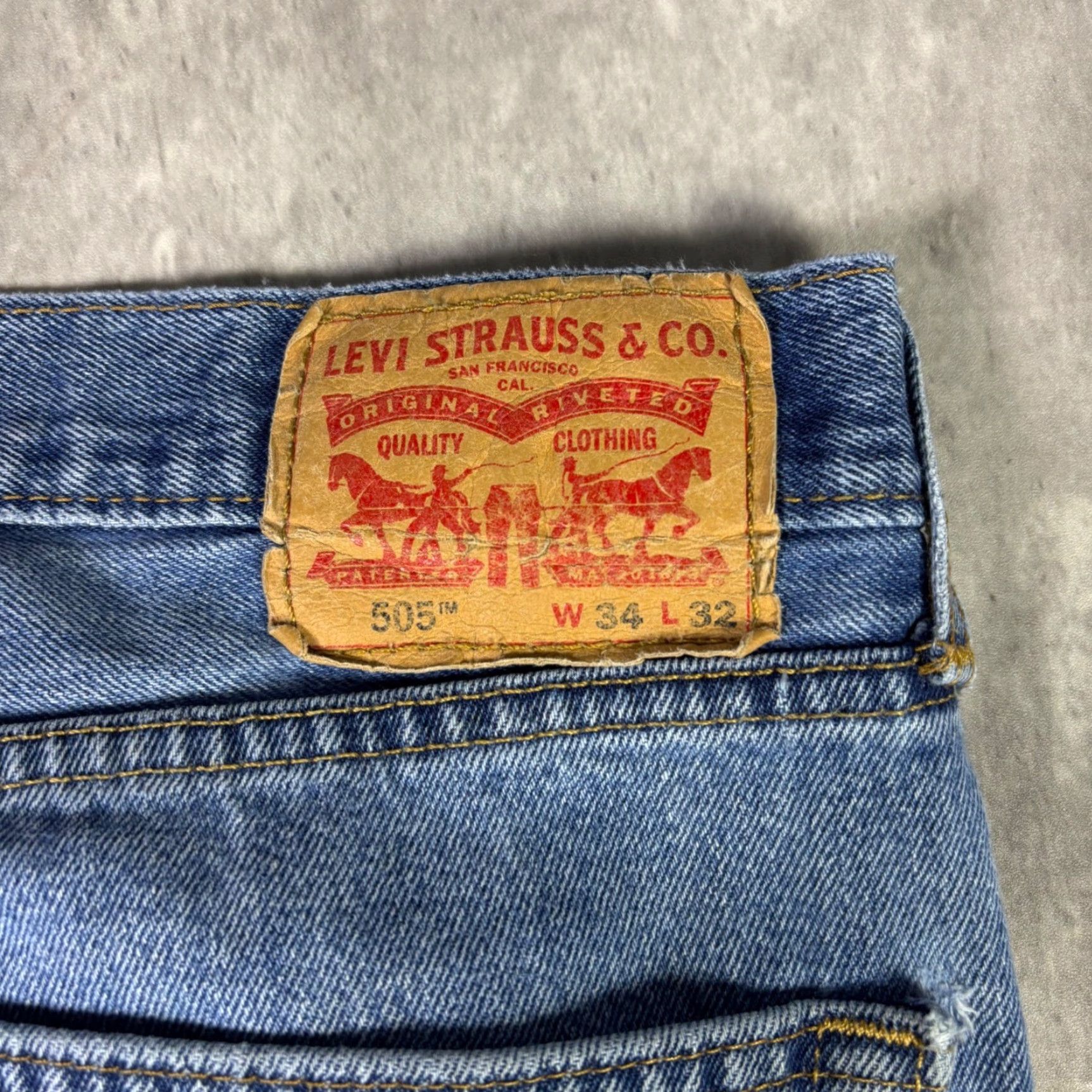Levi's Levis 505 Regular Fit Straight Leg Blue Denim Jeans Mens 32x32 Medium Wash 90s Vintage Theme 90s Mens Size US 32 / EU 48 - 7 Thumbnail
