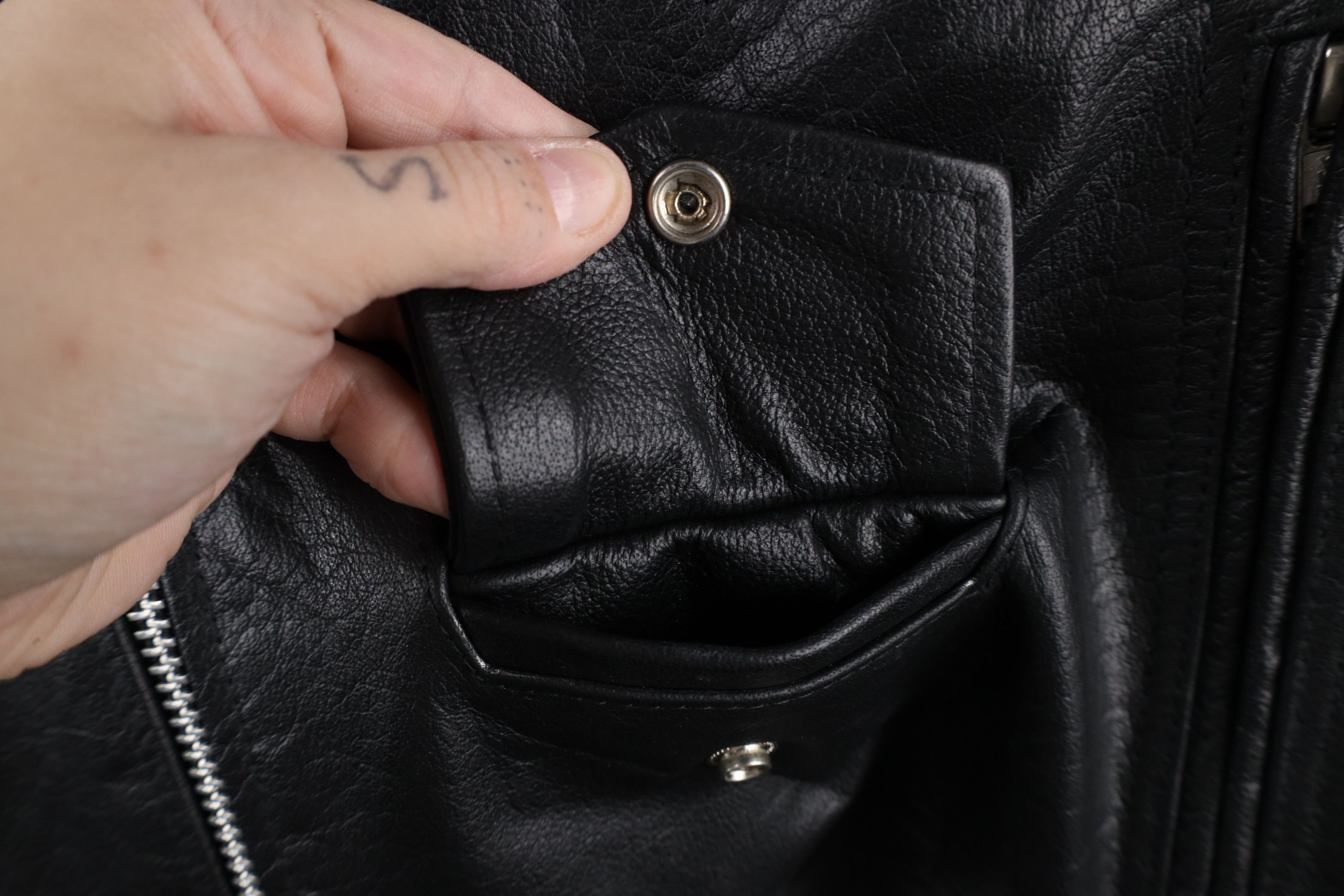 Vintage Vintage 90s Streetwear Lined Leather Motorcycle Jacket Size US L / EU 52-54 / 3 - 8 Thumbnail