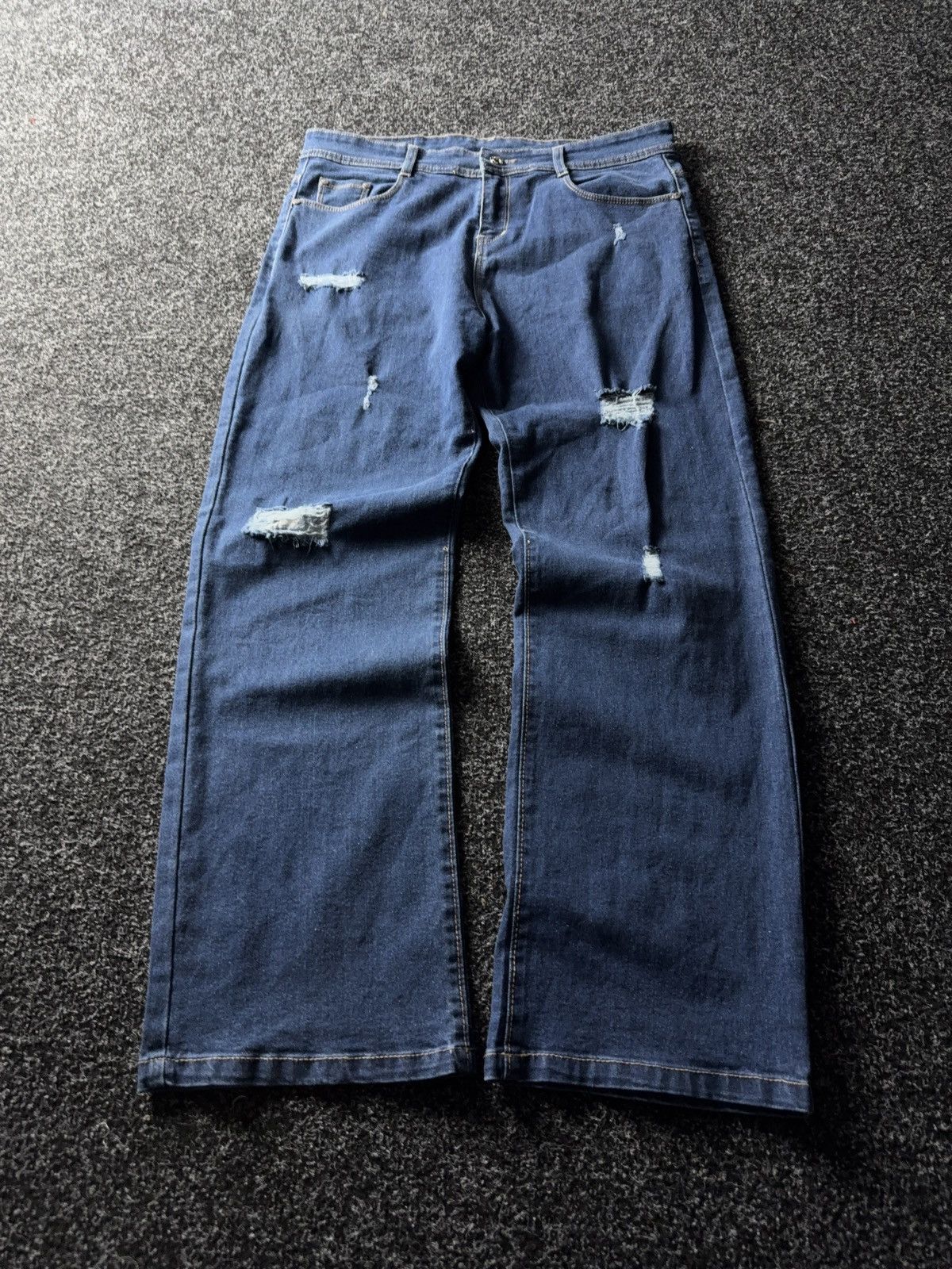 Dolce & Gabbana Designer Dolce & Gabbana Italy Distressed Straight Jeans Size 32" / US 10 / IT 46 - 1 Thumbnail