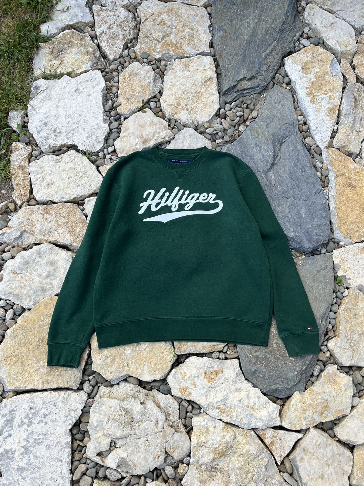 image of Y2K Tommy Hilfiger Spellout Logo Sweatshirt Archival in Green, Men's (Size XL)