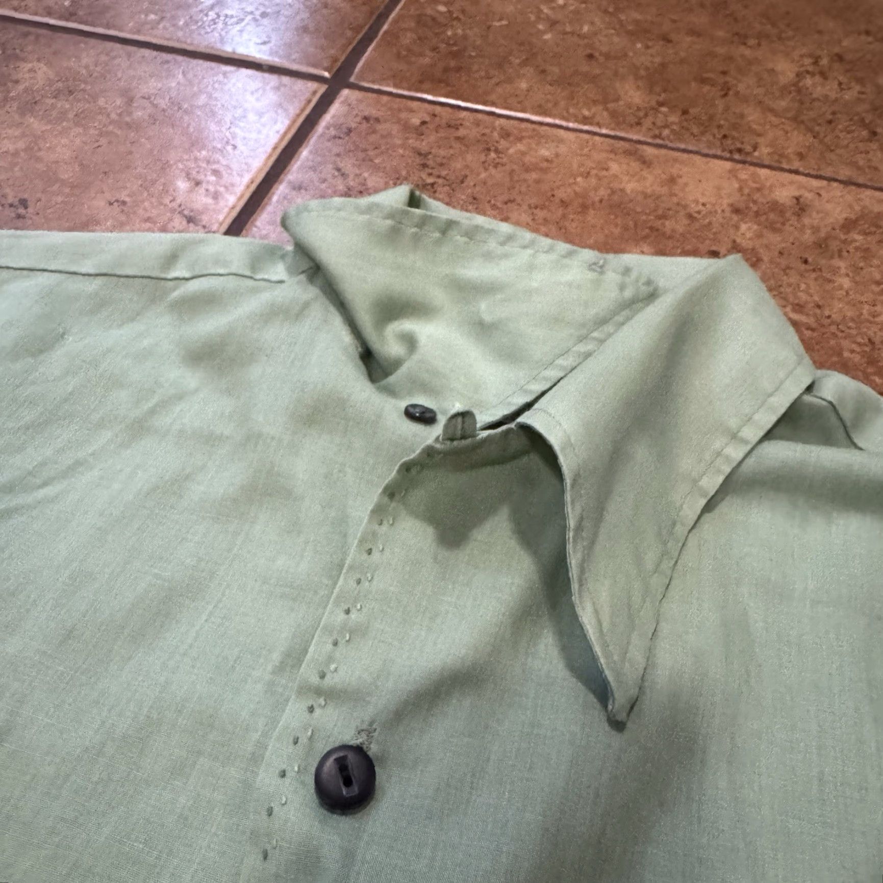 Vintage VINTAGE Pilgrim Shirt Button Front Green Size M Cotton 1960s-70s Shirt Mens Rockabilly Shirts Regular Long Sleeve Button-Front Green Mens Size US M / EU 48-50 / 2 - 4 Thumbnail