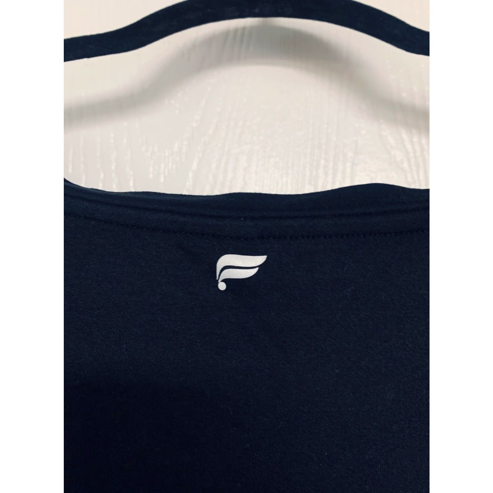 Fabletics **FABLETICS BLACK V NECK XL WORKOUT T-SHIRT** User: **FABLETICS V-NECK BLACK XL WORKOUT T-SHIRT** Size XL / US 12-14 / IT 48-50 - 4 Thumbnail