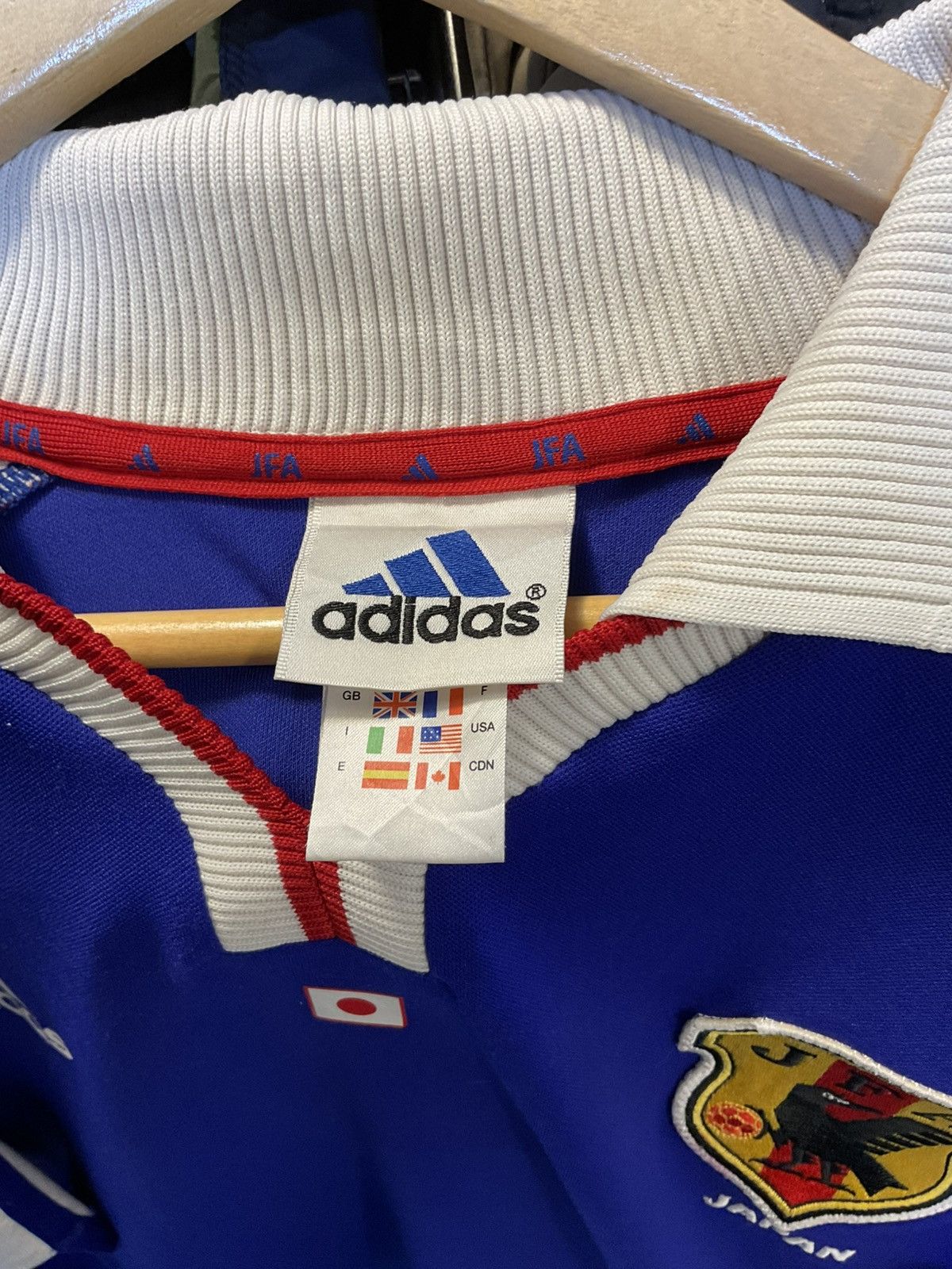 Adidas Vintage 2001 Japan Football Association Home Kit Size US M / EU 48-50 / 2 - 3 Thumbnail