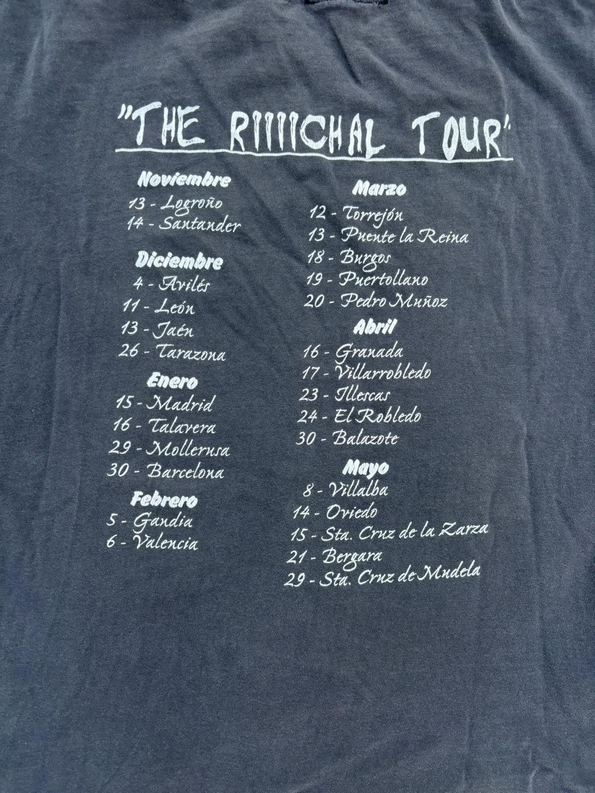 Band Tees Vintage 90s Mago De Oz Tour T Shirt Size US L / EU 52-54 / 3 - 4 Thumbnail