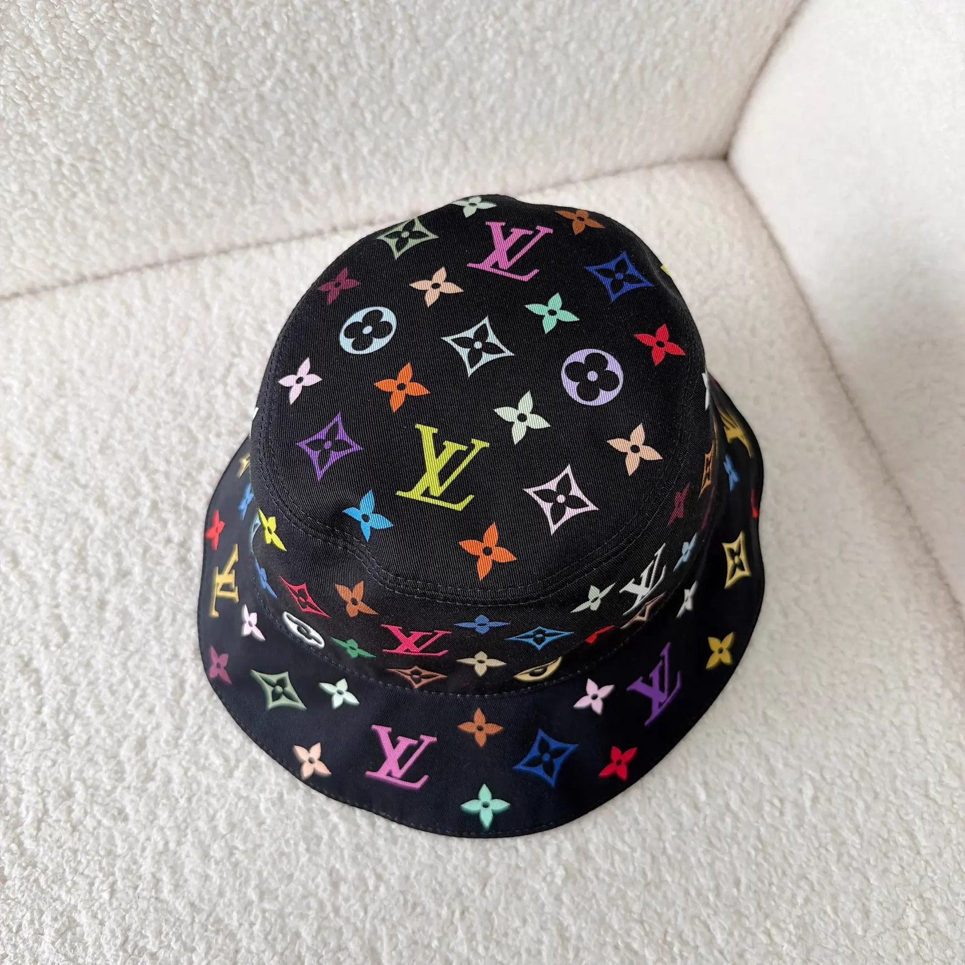 Louis Vuitton Louis Vuitton x Takashi Murakami Full Print Bucket Hat Size ONE SIZE - 5 Thumbnail