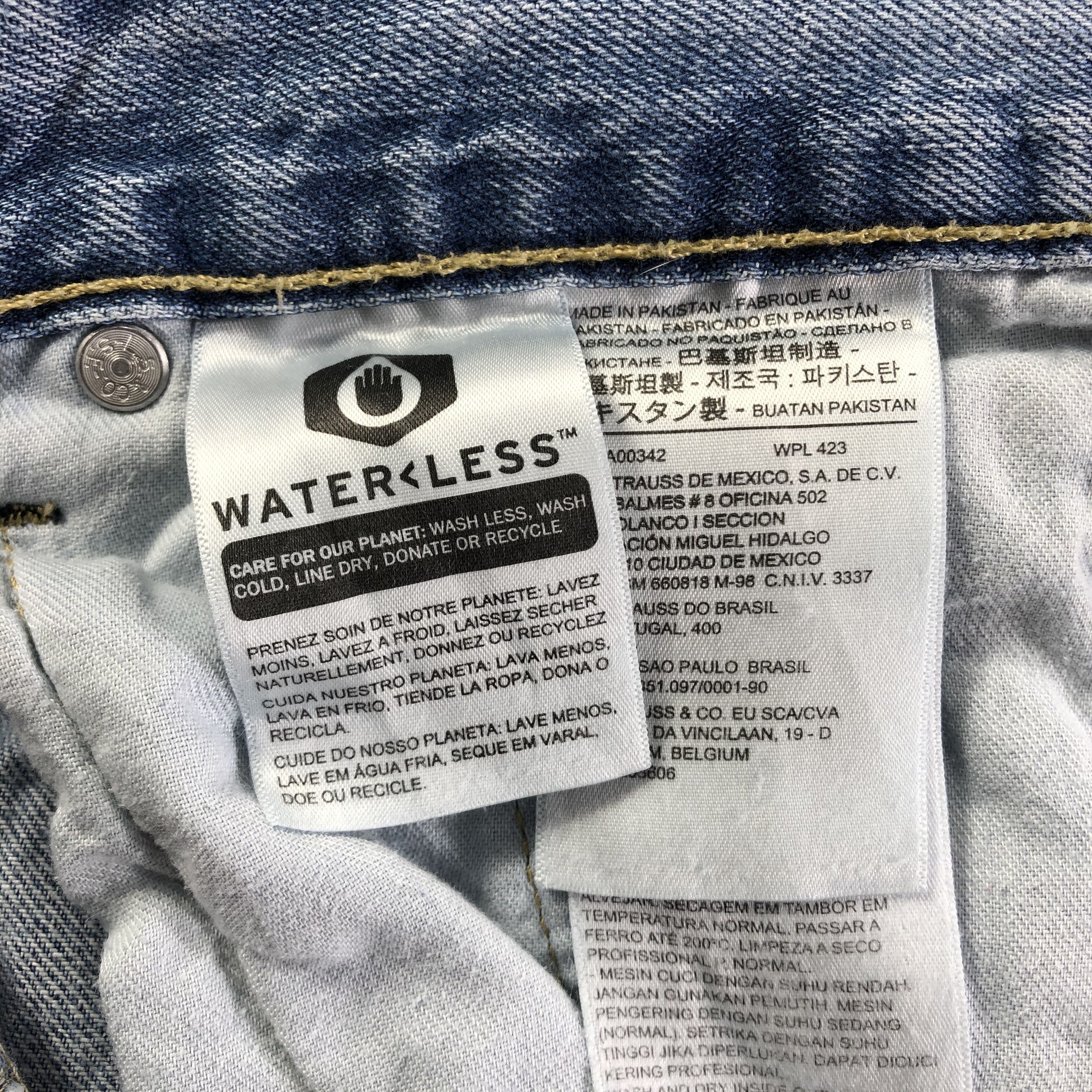 Levi's Vintage Blue Wash Levis 505 Jeans-J3718 Size US 35 - 12 Thumbnail
