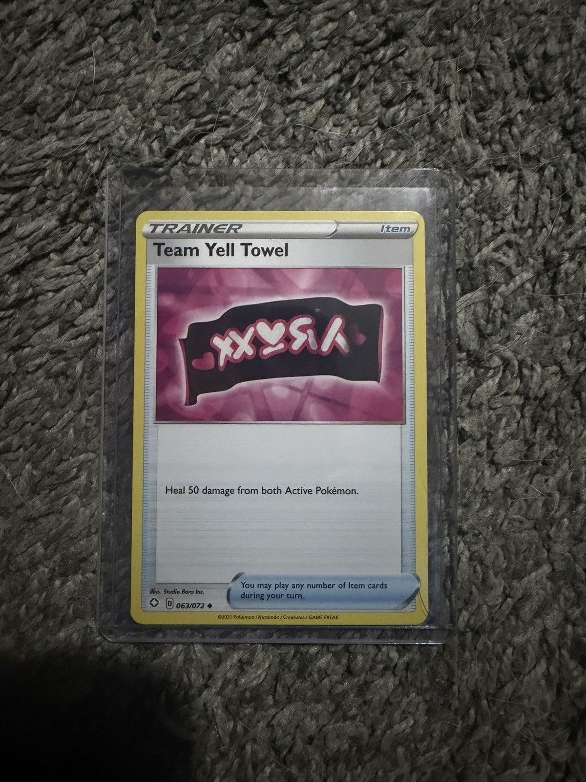 Pokemon 2021 Pokémon Team Yell Towel Card Size ONE SIZE - 1 Thumbnail