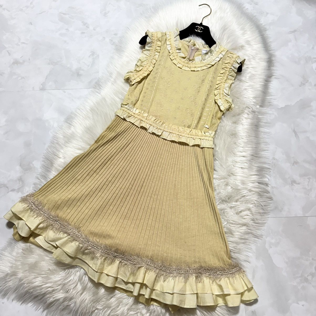 Chanel Authentic runway, Chanel COCO flower, frill, gradient dress, Size XS / US 0-2 / IT 36-38 - 6 Thumbnail