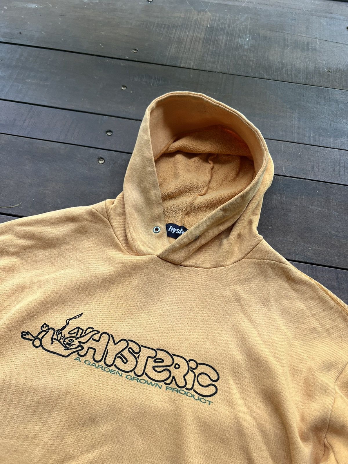 Hysteric Glamour HYSTERIC GLAMOUR SMOKING BUNNY RARE HOODIE BOXY Size US L / EU 52-54 / 3 - 2 Thumbnail