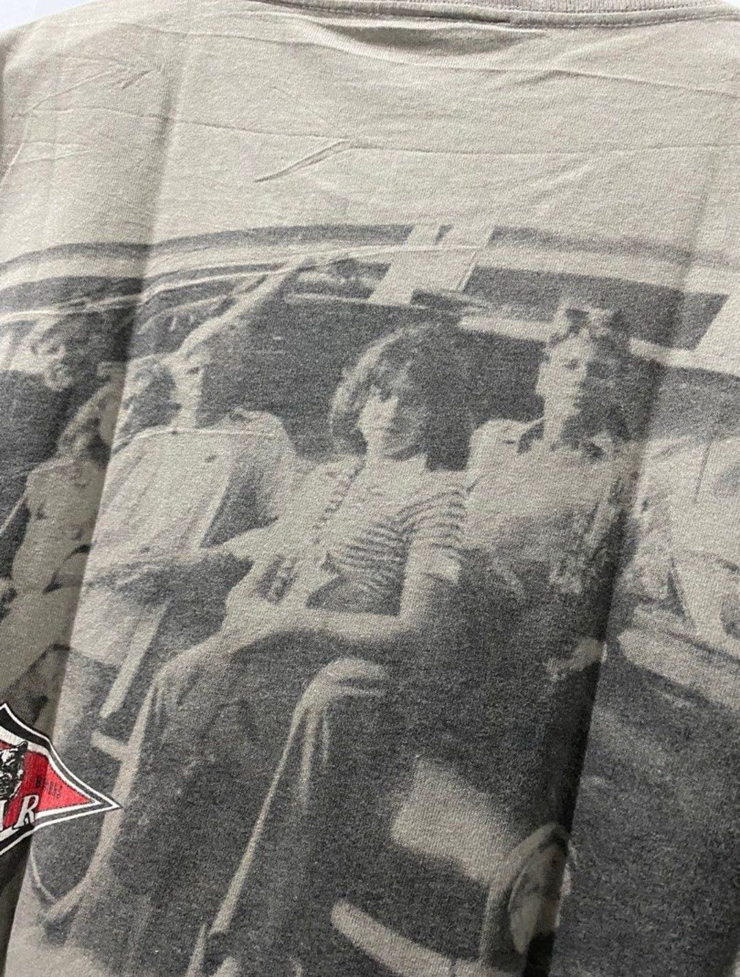 Vintage Rare Vintage 70s Bear Surfboards Big Wednesday Tee Size US L / EU 52-54 / 3 - 3 Thumbnail