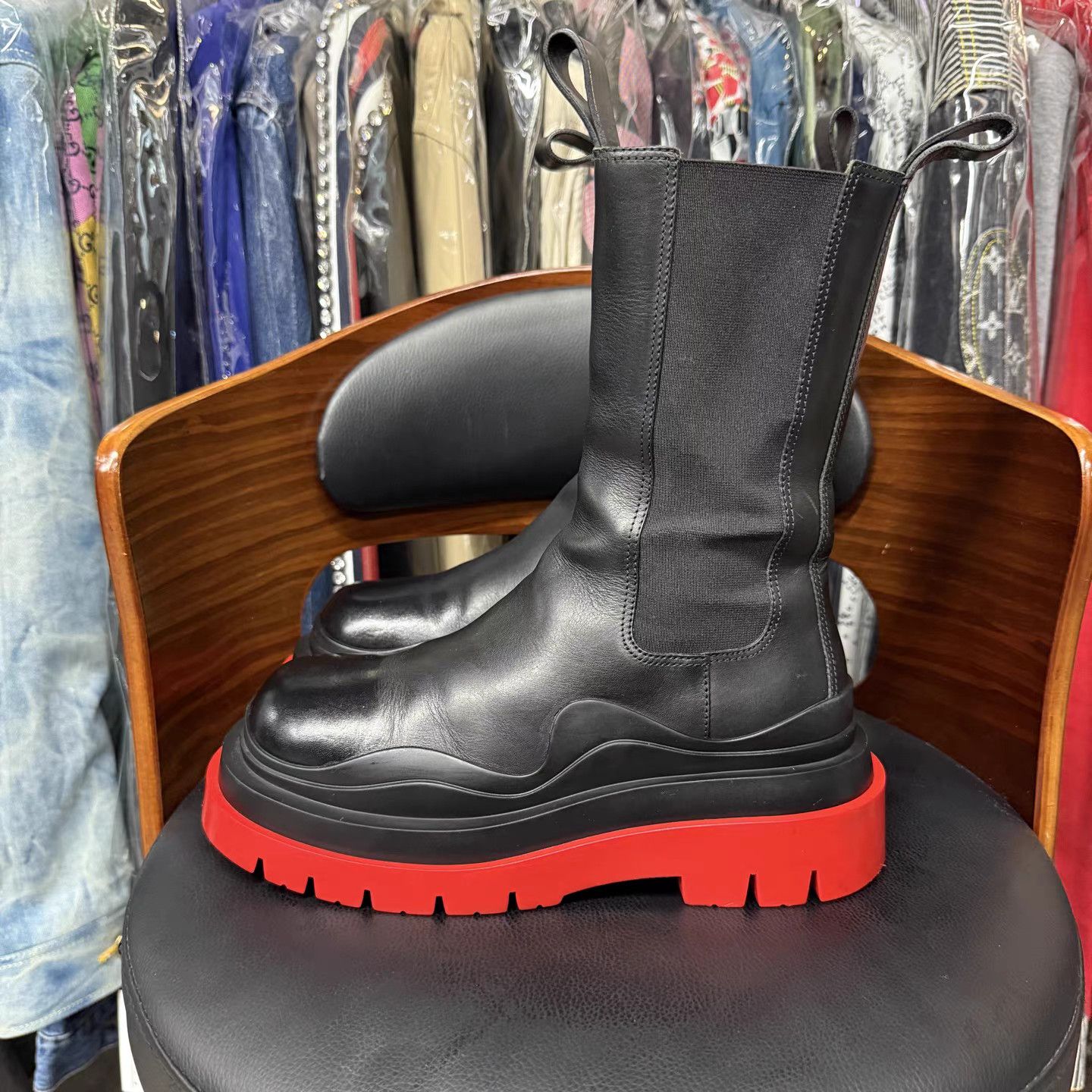 Bottega Veneta Bottega Veneta Red Sole Mid-Calf Chelsea Boots K15 Size US 6 / IT 36 - 6 Thumbnail