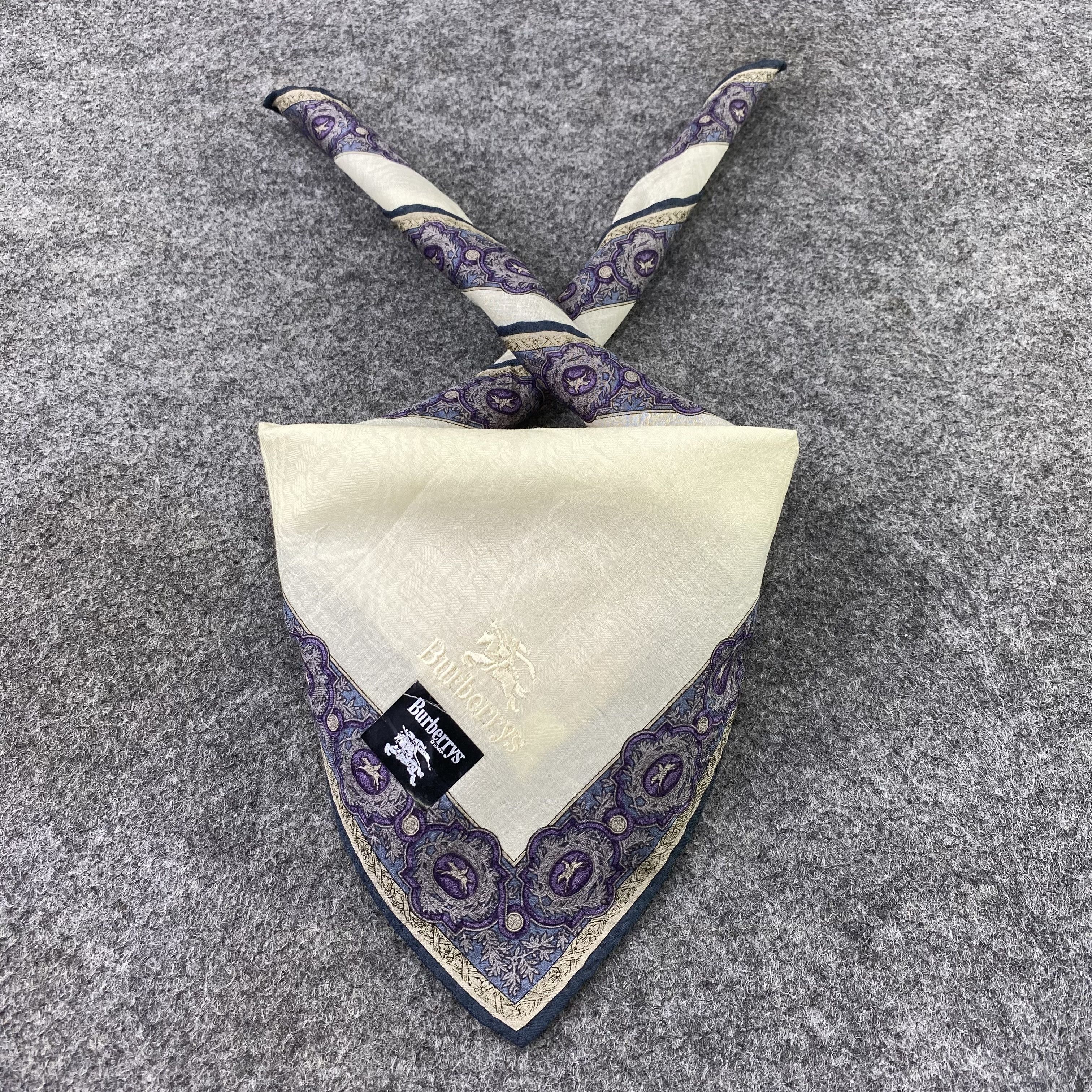 Burberry Burberry Handkerchief / Bandana / Neckerchief -B821 Size ONE SIZE - 2 Thumbnail