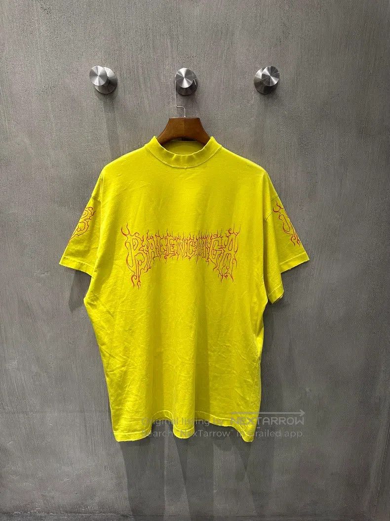 Balenciaga Balenciaga Flame letter short-sleeve Size US M / EU 48-50 / 2 - 1 Thumbnail
