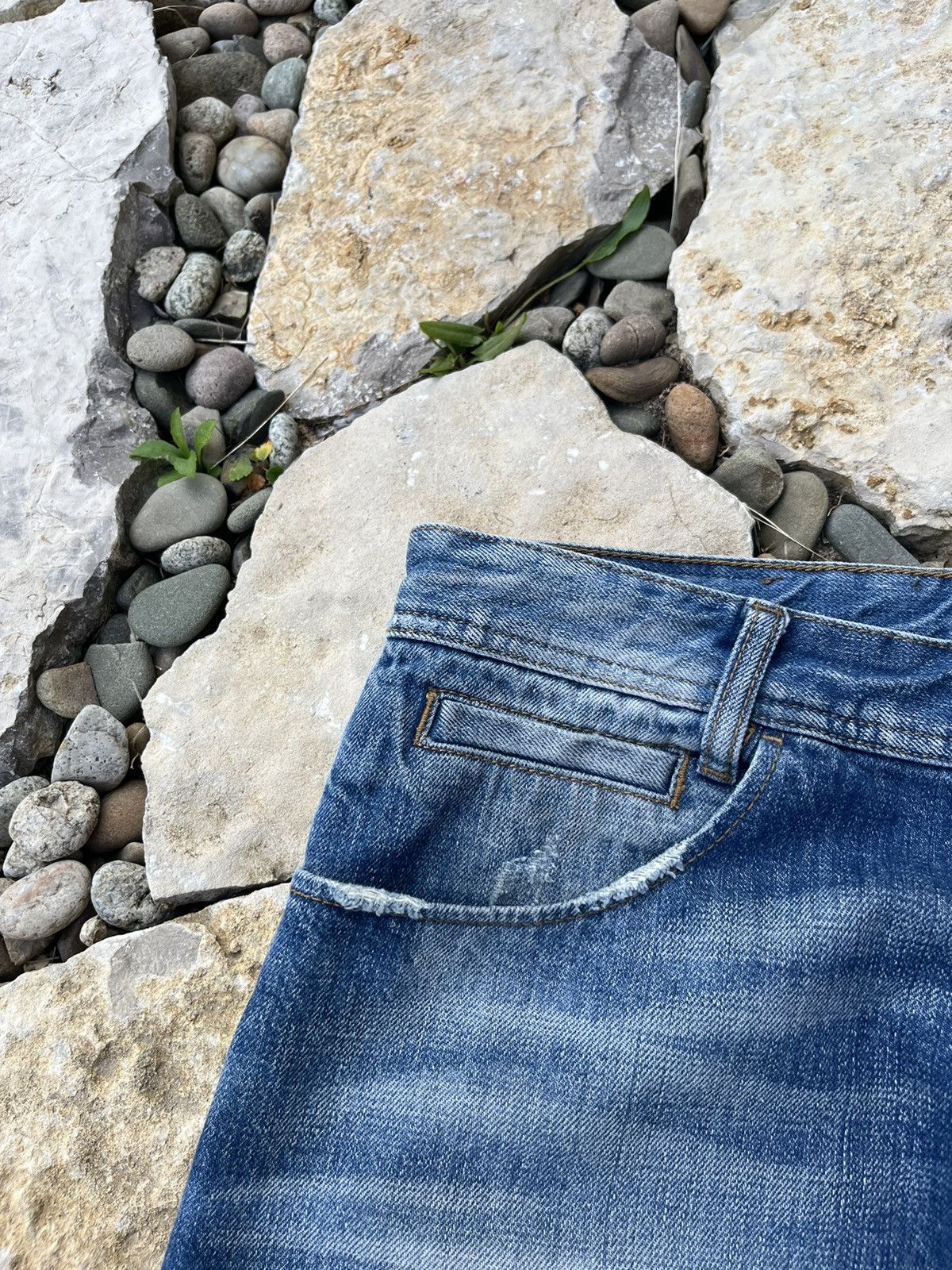 Dolce & Gabbana × Jean Vintage Dolce & Gabbana y2k distressed jeans ripped pants Size US 30 / EU 46 - 15 Thumbnail