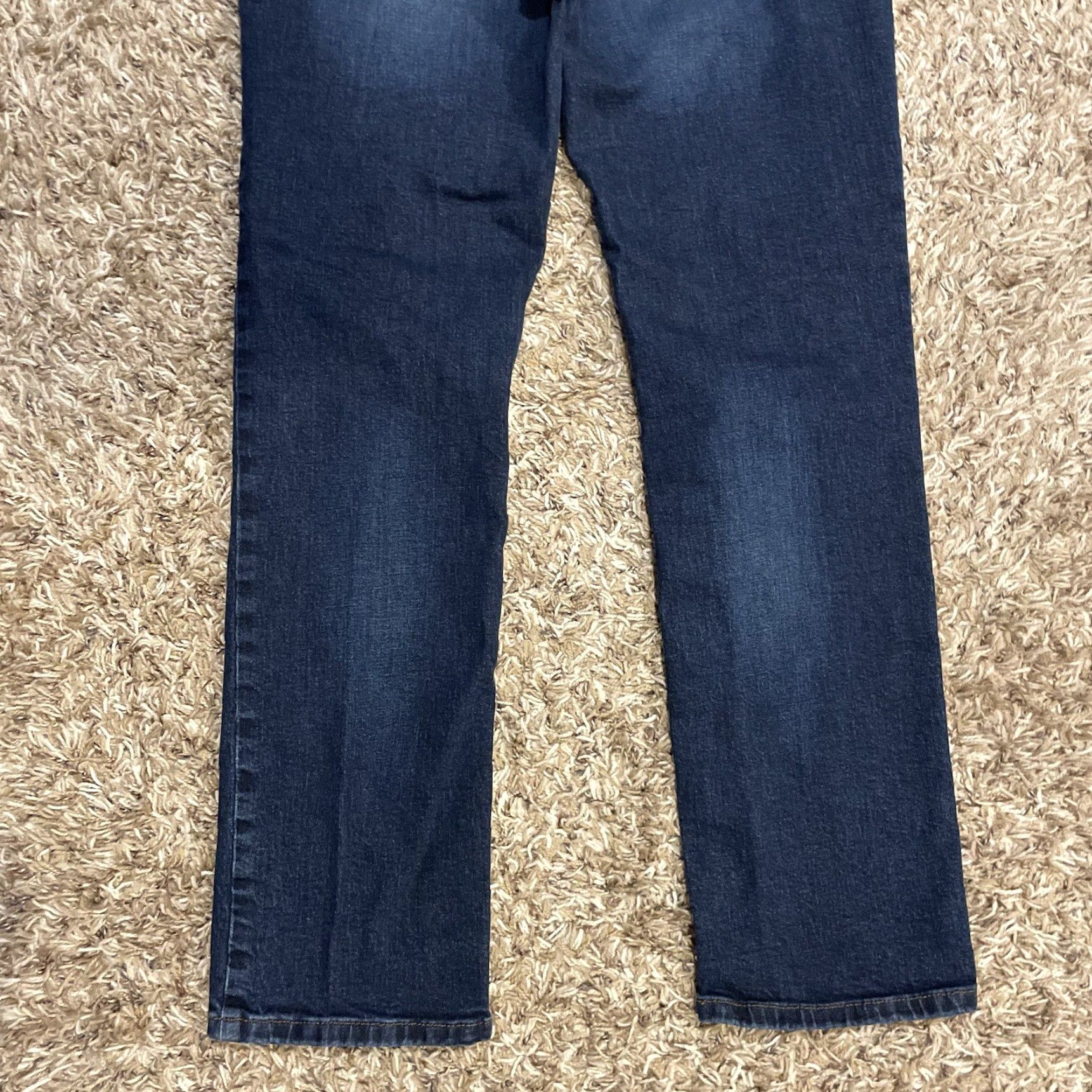 Mott & Bow Mott & Bow Jeans Women 28x30 Blue Denim Dark Wash Stretch Boyfriend Regular Rise 28 Inseam Pockets Zip Button Cotton Polyester Spandex Denim Size 28" / US 6 / IT 42 - 6 Thumbnail