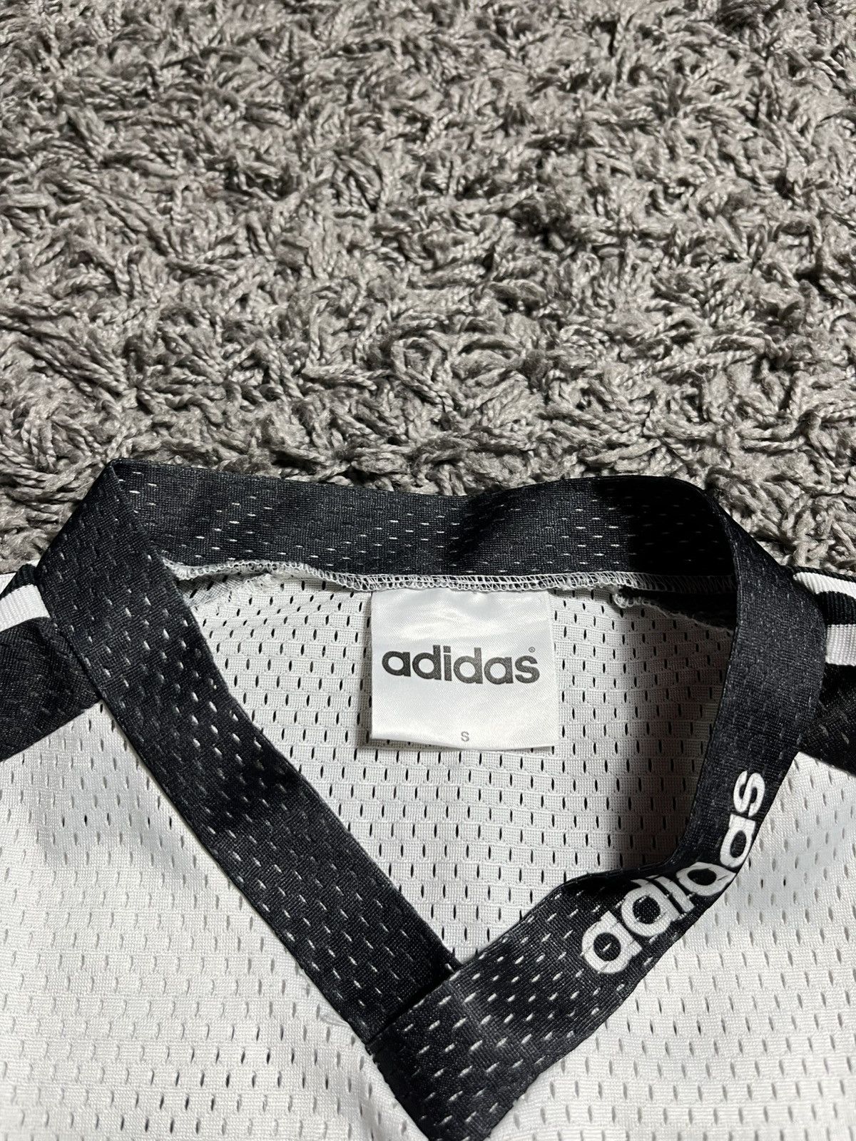 Adidas ADIDAS NEW CASTLE VINTAGE 1990’s SNAKE HOCKEY JERSEY Size US S / EU 44-46 / 1 - 4 Thumbnail