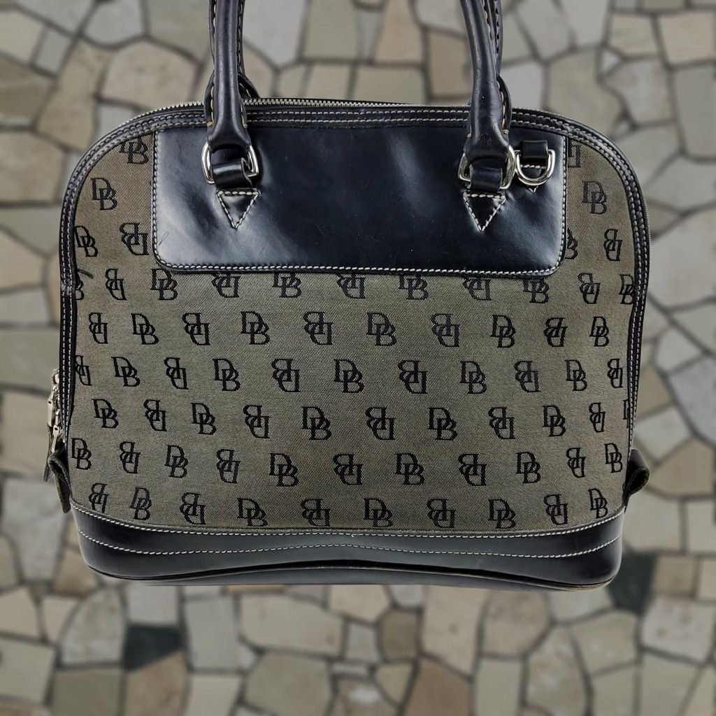 Dooney & Bourke VINTAGE Dooney & Bourke Signature Leather Trim Satchel Handbag Purse Black Size ONE SIZE - 1 Thumbnail