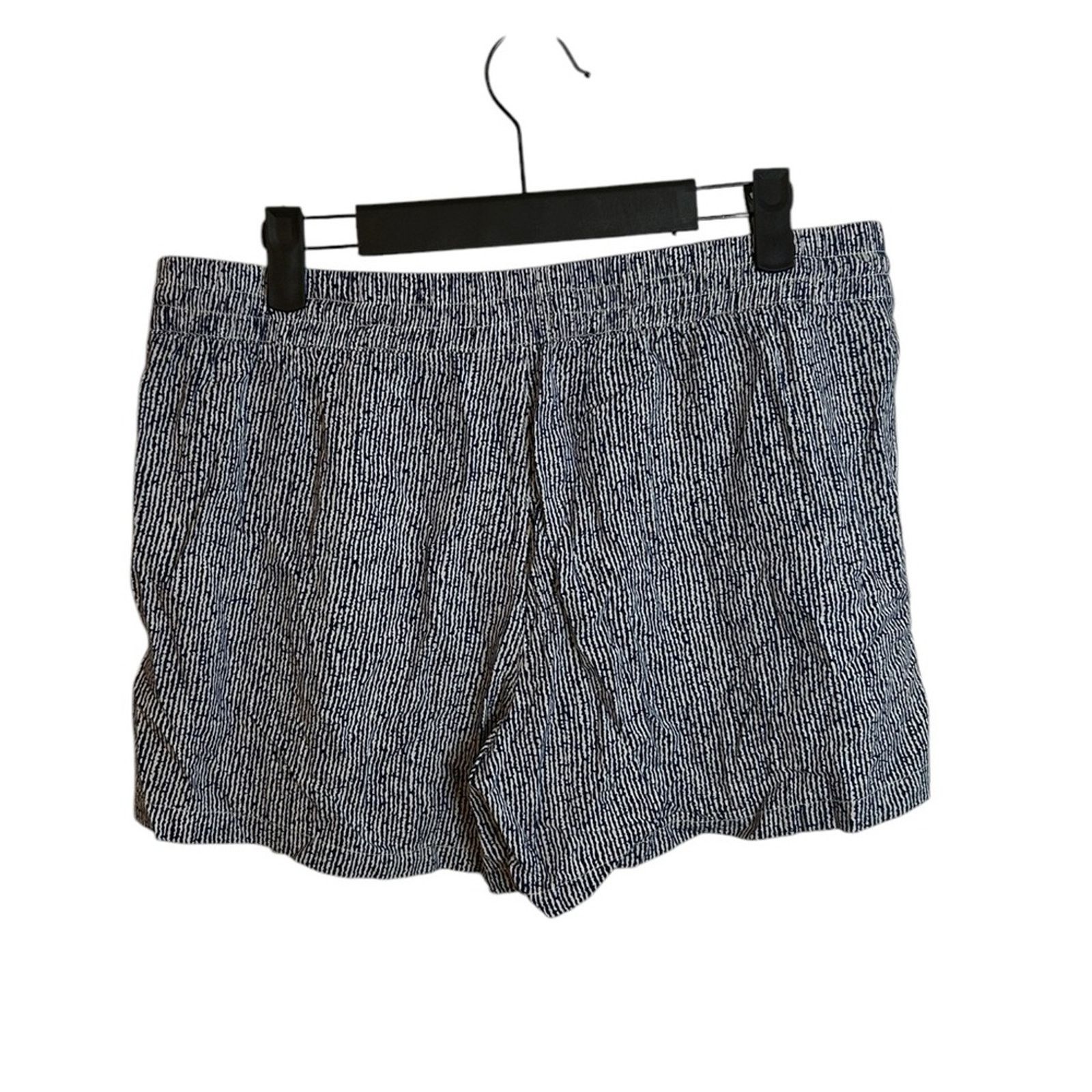 Banana Republic Banana Republic Navy Blue Soft Stripe Drawstring Shorts Size 30" / US 8 / IT 44 - 2 Thumbnail